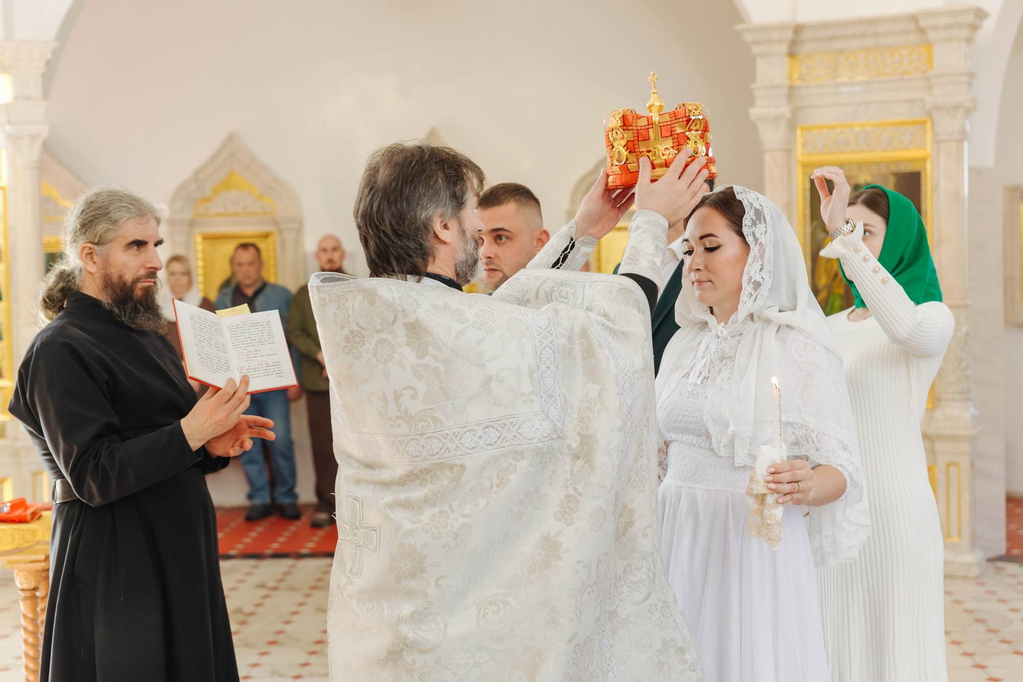 Венчание, церковь Преображения Господня в Лигово. Фотограф крещение венчание в Петербурге! Помогает подобрать храм и посоветовал душевного батюшку в СПб