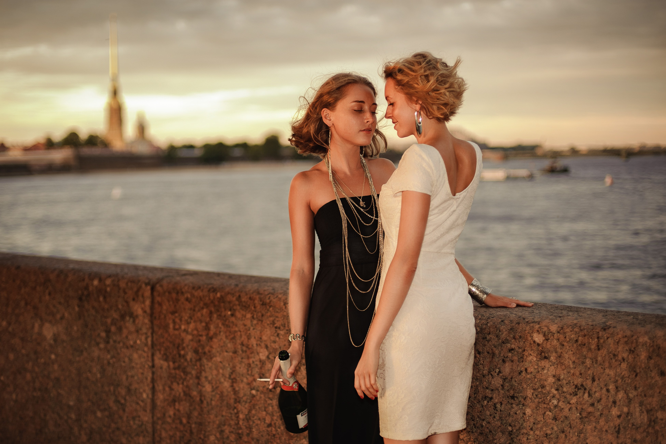 Девичник на стрелке ВО. Фотограф Алексей Лукин. Свадьба, мероприятие, корпоратив, юбилей, фотосессия, портрет. Фотосъёмка в Санкт-Петербурге. Ретушь фотографий