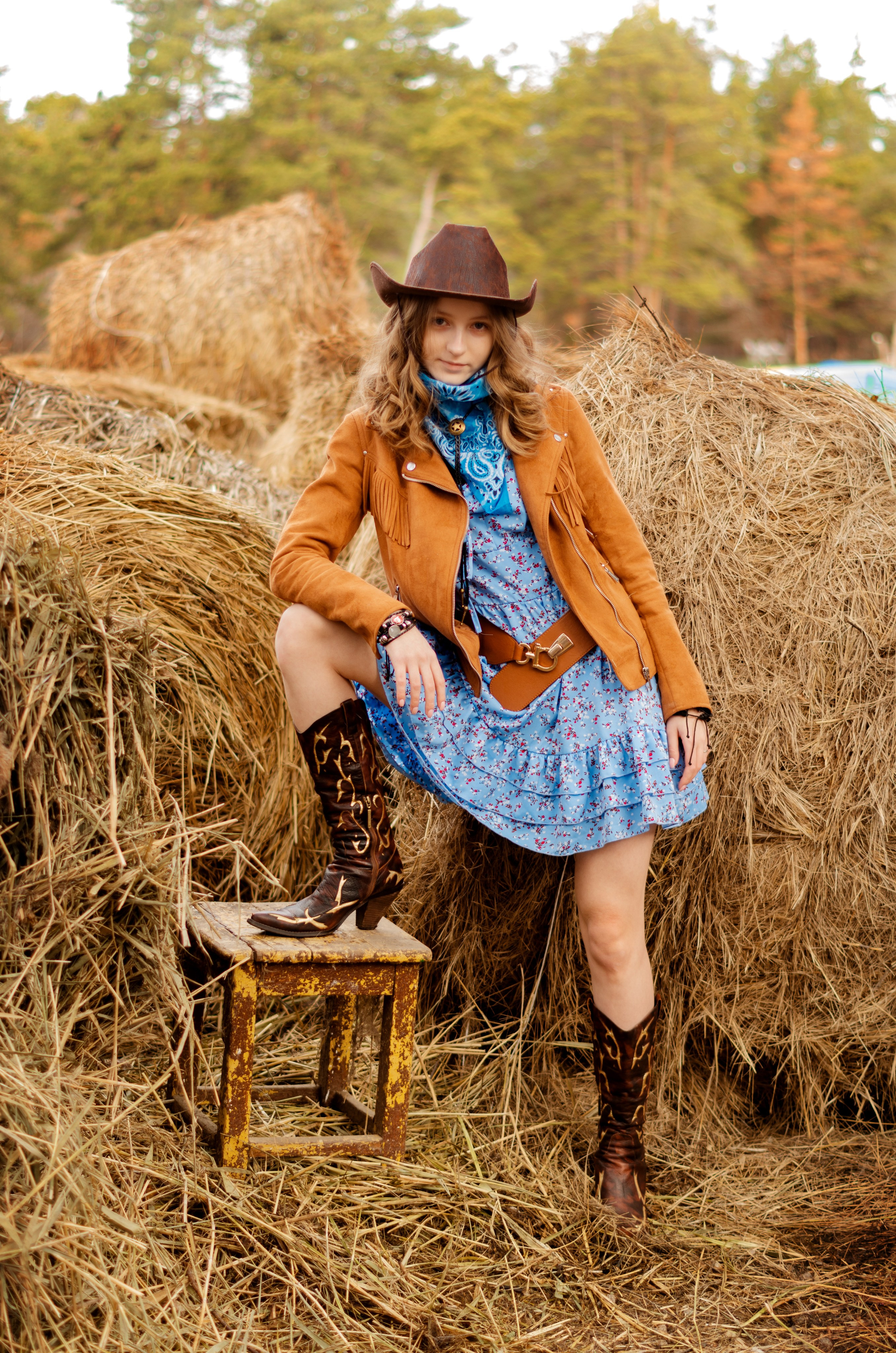 Ковбойская девчонка. Фотограф Марина Доглядная Челябинск фотосессии с лошадьми, мотоциклами