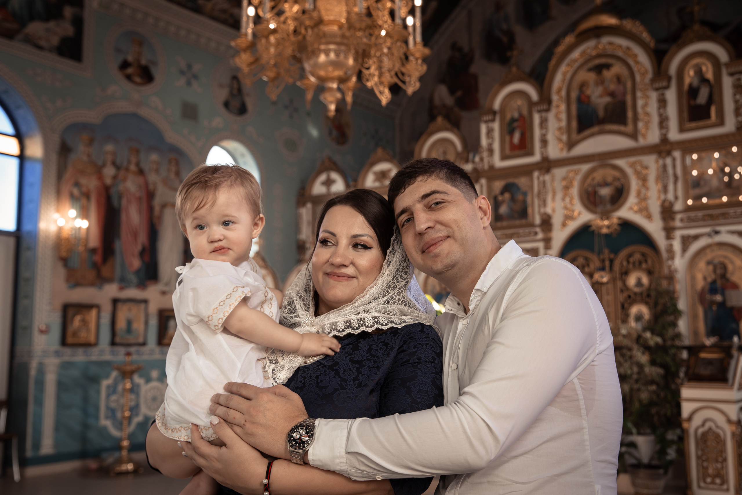 Фотосъёмка таинства крещения Крымск. Фотограф Любава Колесник. Выпускные альбомы в Крымском районе