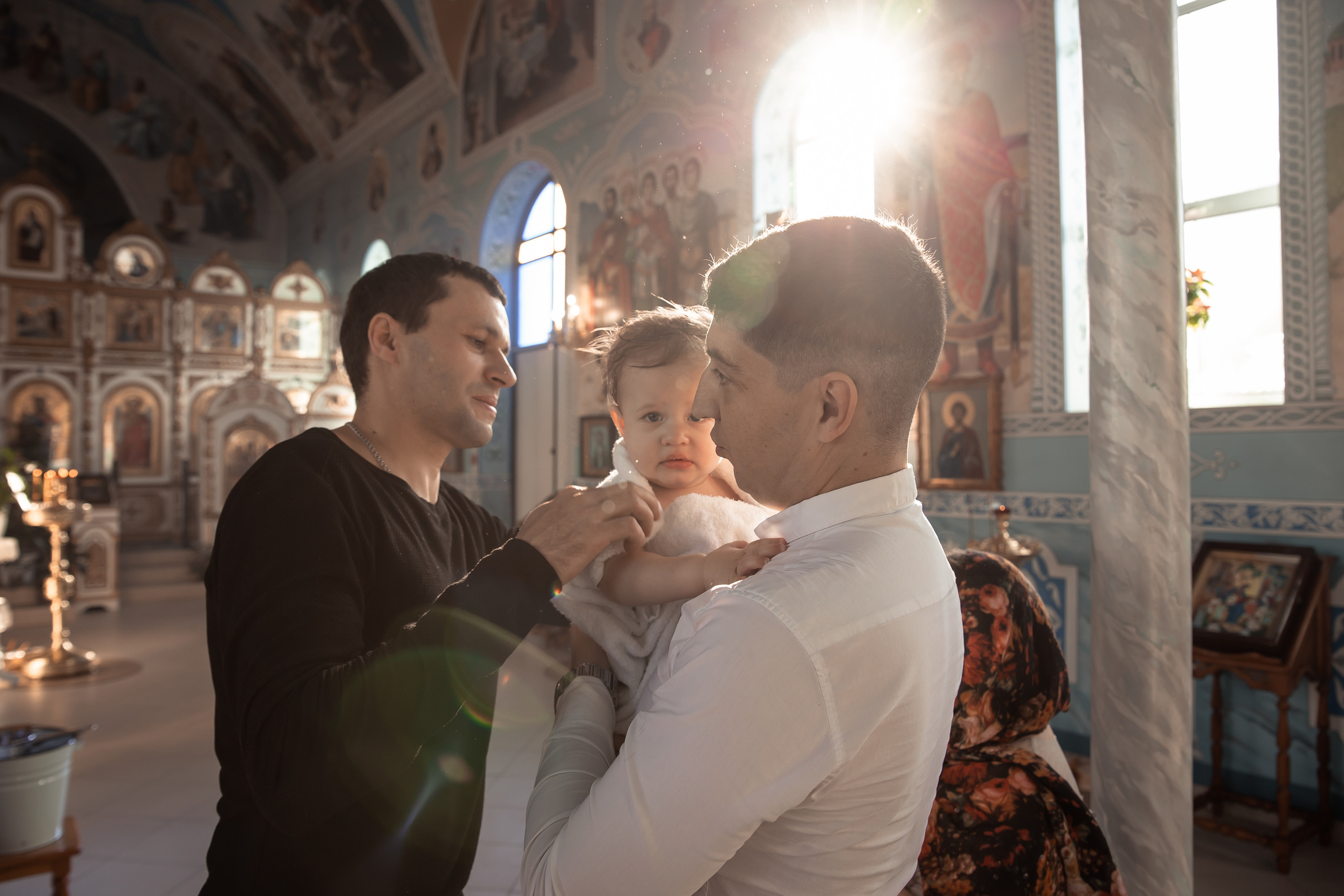Фотосъёмка таинства крещения Крымск. Фотограф Любава Колесник. Выпускные альбомы в Крымском районе