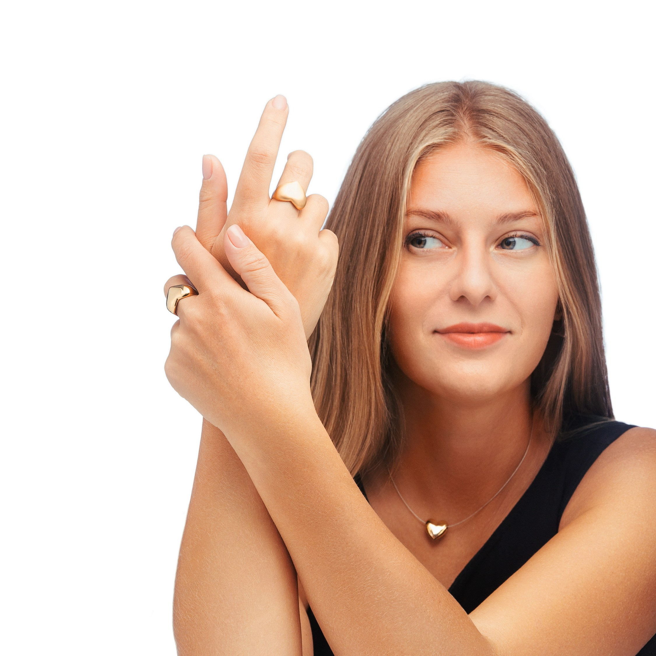 Портретная фотосъемка ювелирных украшений на моделях. Профессиональный фотограф в Санкт-Петербурге. Студийная рекламная фотография. Ювелирный фотограф Сергей Пушкин. Фото для каталога и маркетплейсов. Фотосъёмка на белом фоне. Product photographer in Saint-Petersburg, Russia. Gems photo. Фотосессия в студии в спб. Фотосессия юкрашений и бижутерии. Фотограф в студии в спб для украшений. 