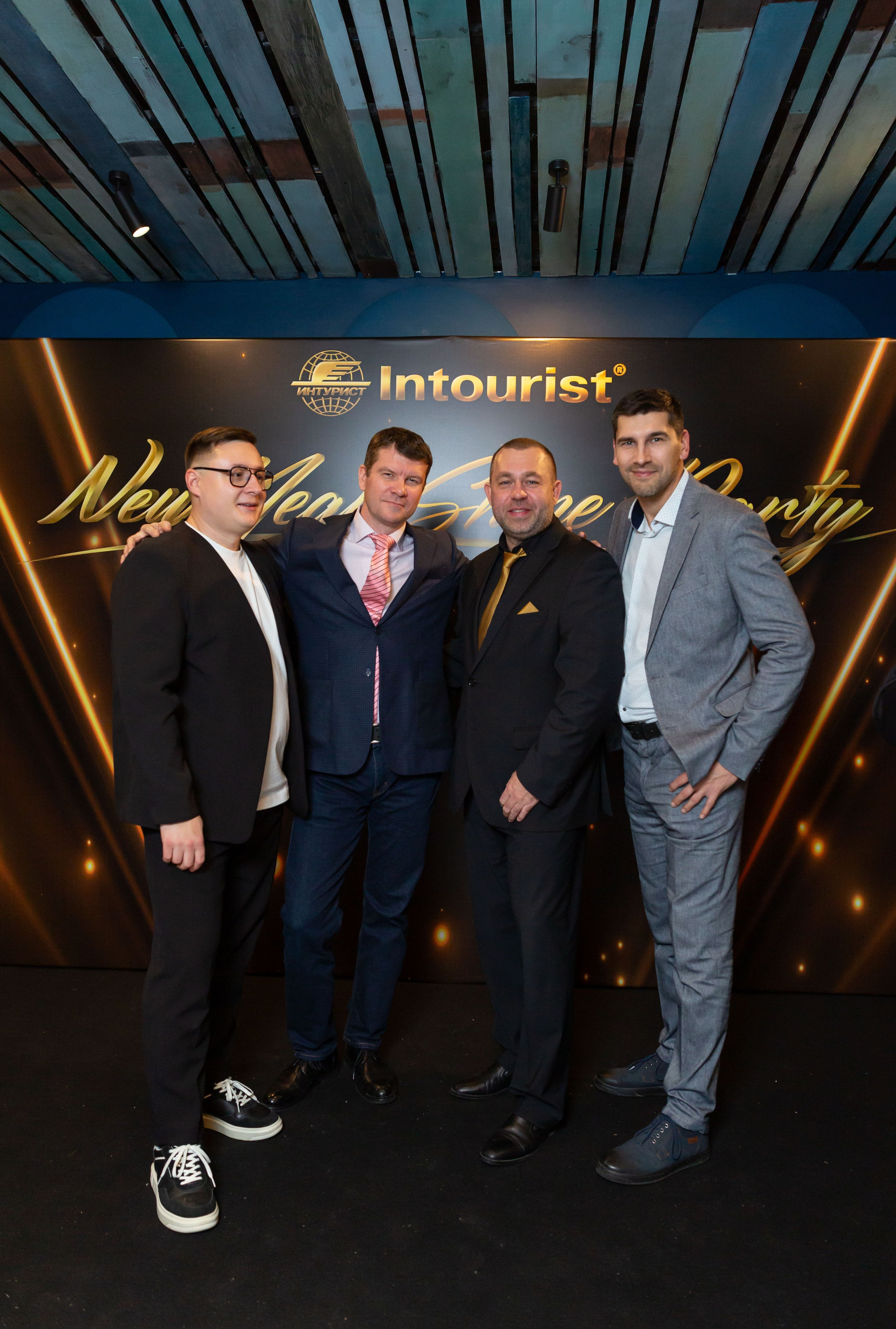 Корпоратив ресторан Времена года Москва. Семейный и детский фотограф Анна Петракова