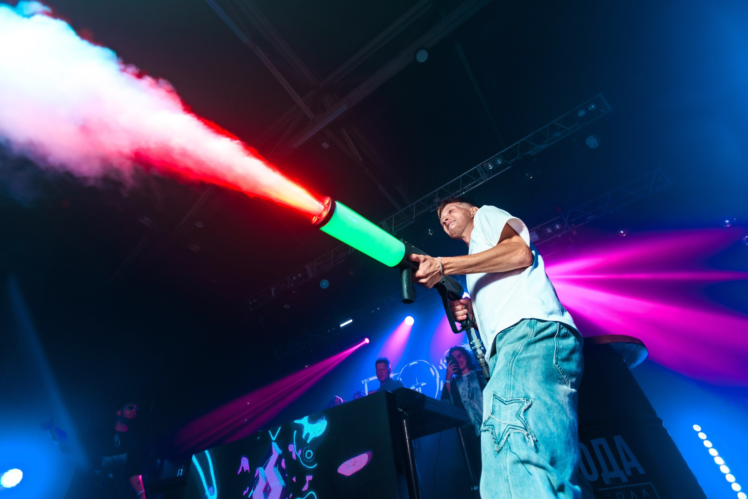 День первокурсника | Свобода. Репортажный фотограф Екатеринбург | Яркий, качественный репортаж | Концерты, клубы, репортаж, праздники, корпоративы