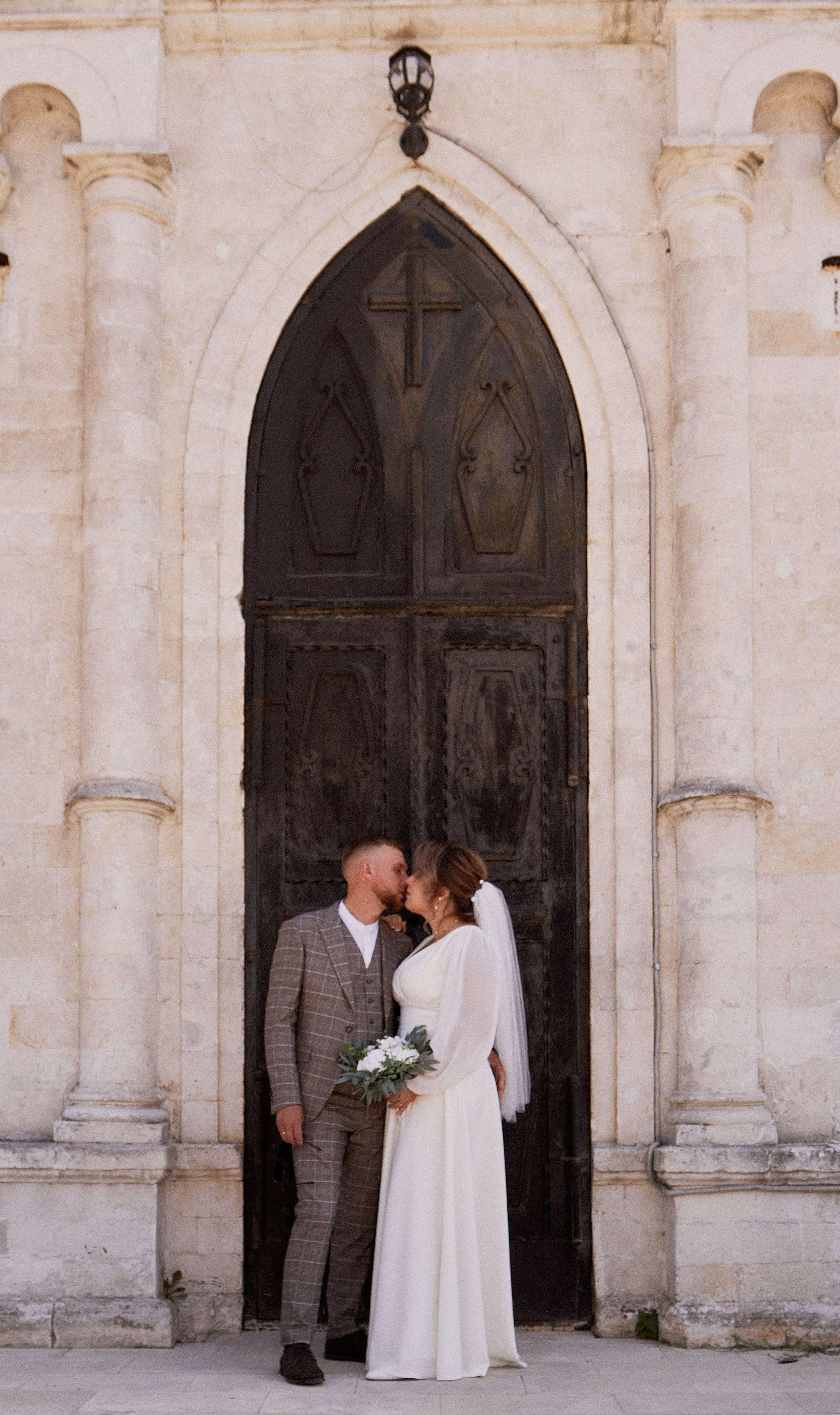 Алевтина и Дмитрий. Владимирский храм. Фотограф лавстори Москва/МО Приятелева Ангелина