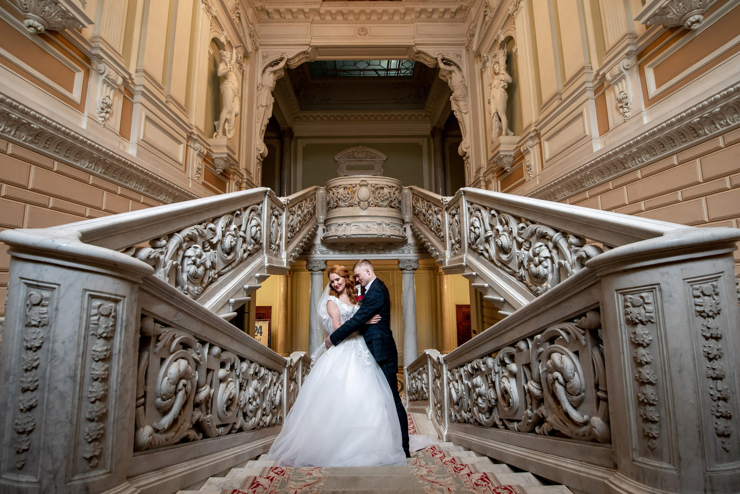Екатерина и Алексей (свадебная фотосессия в Эрмитаже и Первом Дворце Бракосочетания на Английской набережной 28). Портретный, семейный и свадебный фотограф в Санкт-Петербурге и в Пушкине Ширяев Денис