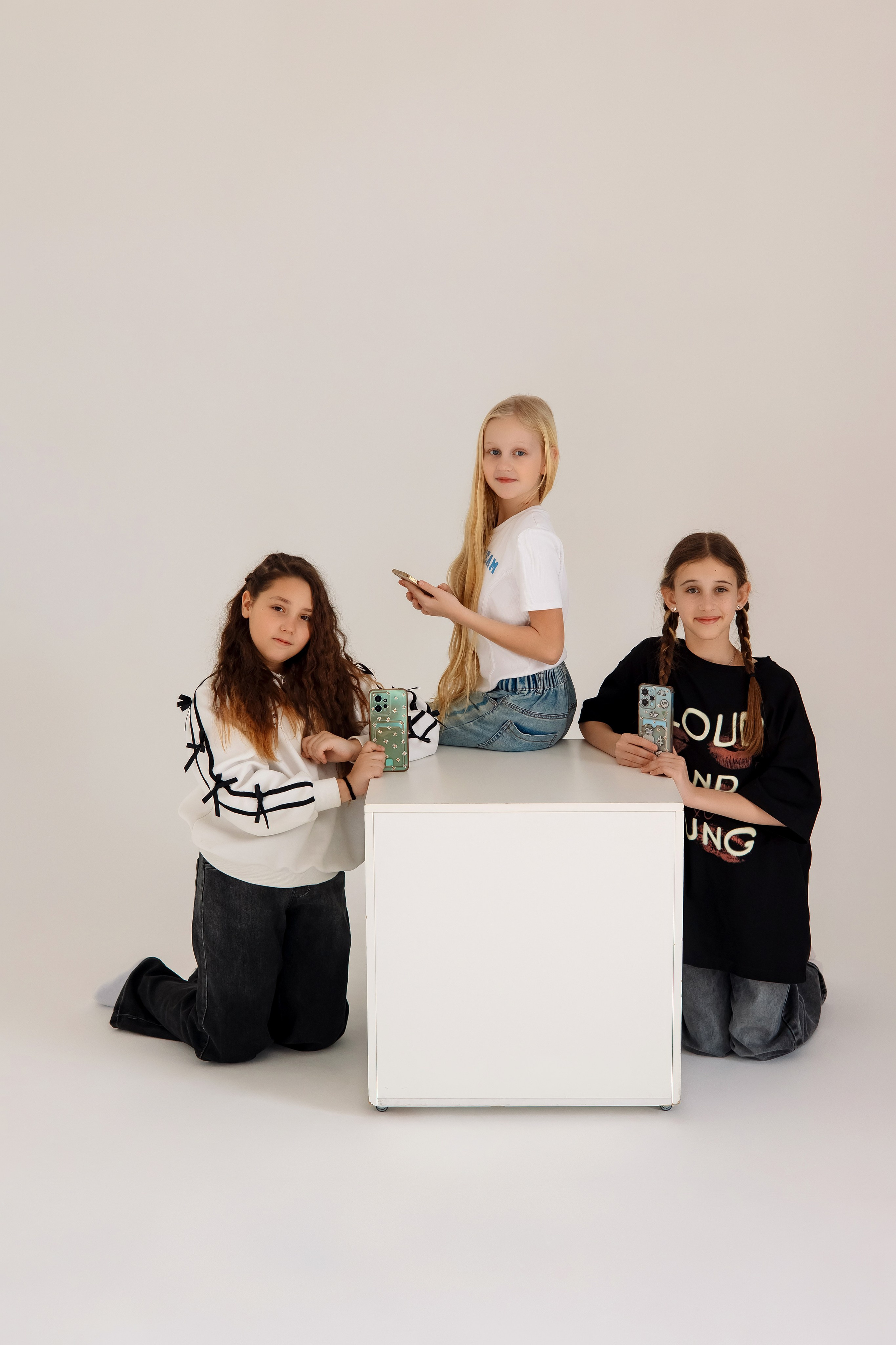 4 класс съемка в фотостудии. Фотограф Любовь Корниенко, Примоский край