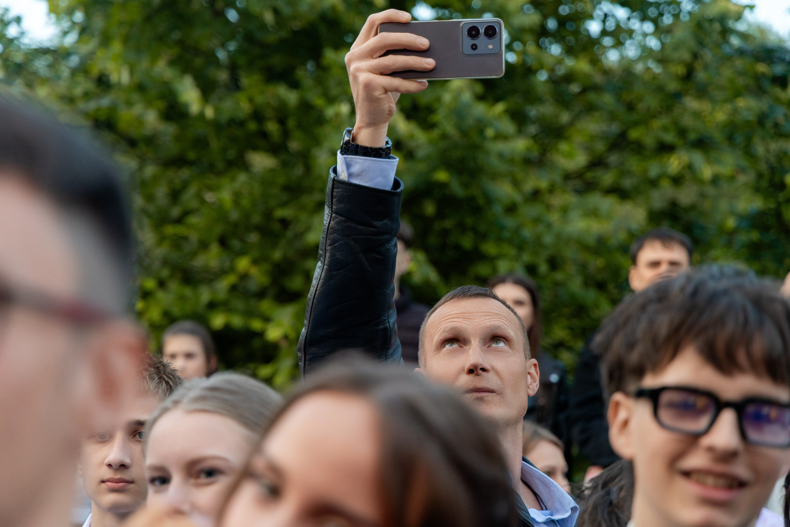 Школьный выпускной 2025 год в Минске, Беларуси. Свадебный фотограф в Минске/Беларуси Сергей Спиридонов