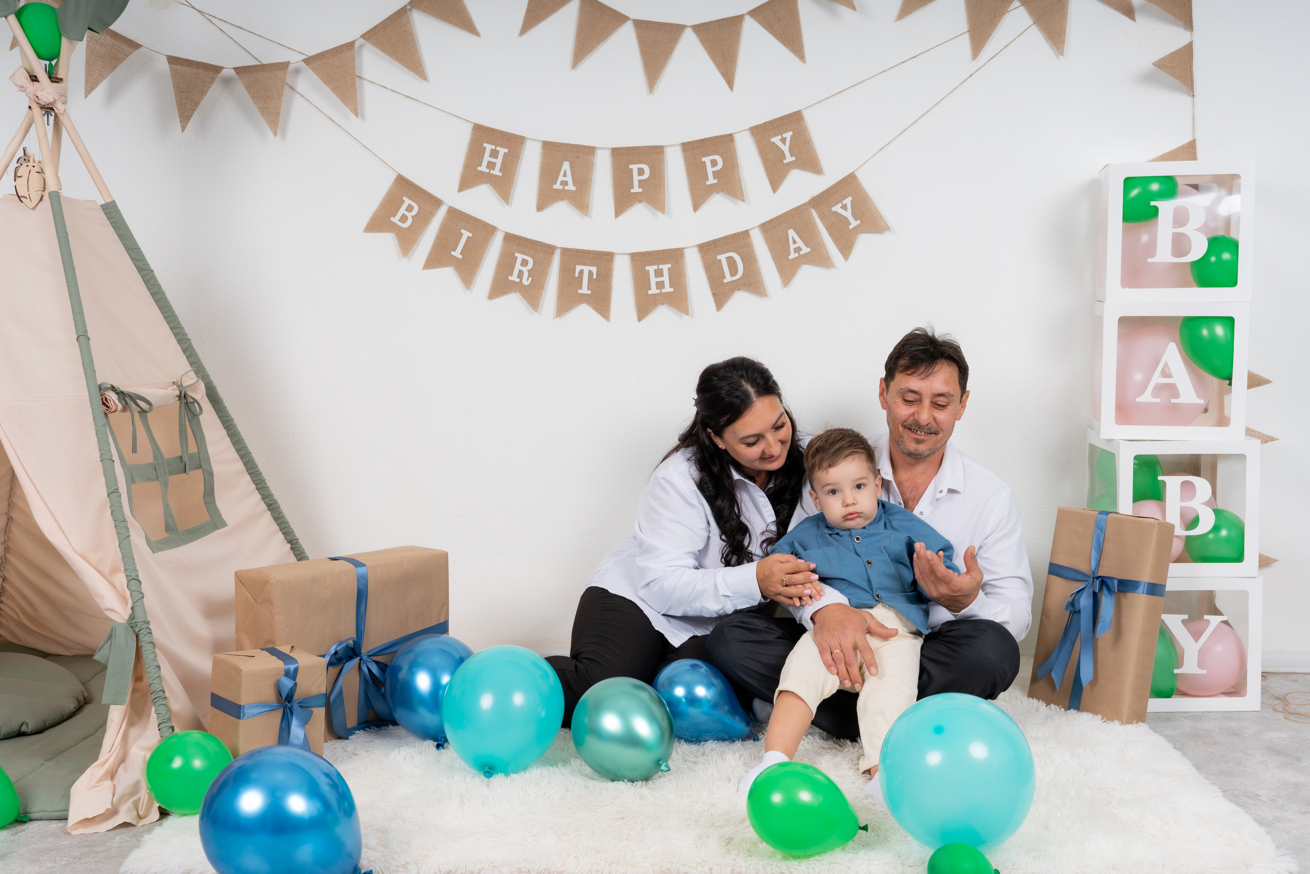 Фотосессия в студии на годик, 2,3 и т.д. Nikolay Serfoord