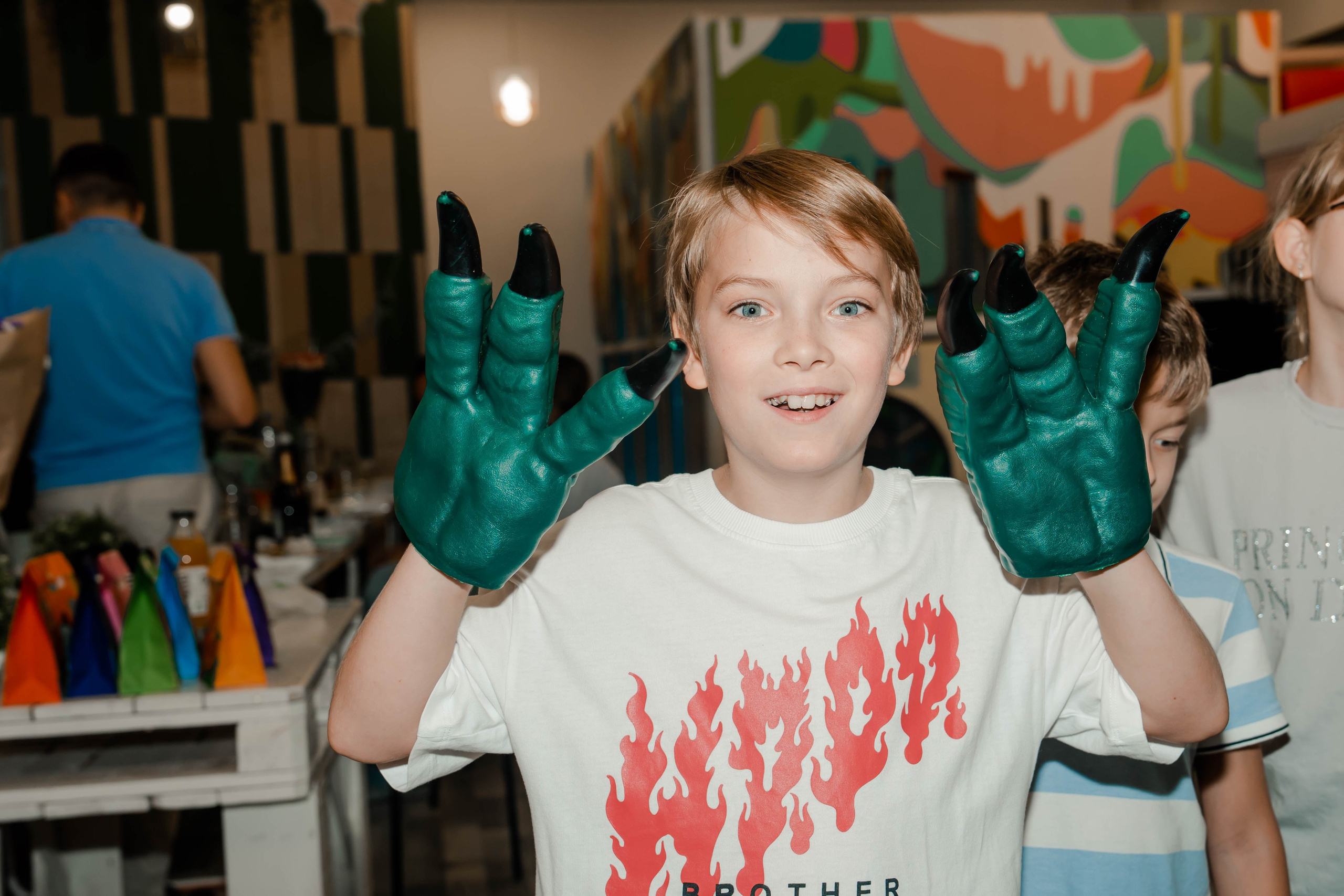 Грозный Тирекс. Крамер Юлиана детский и семейный фотограф