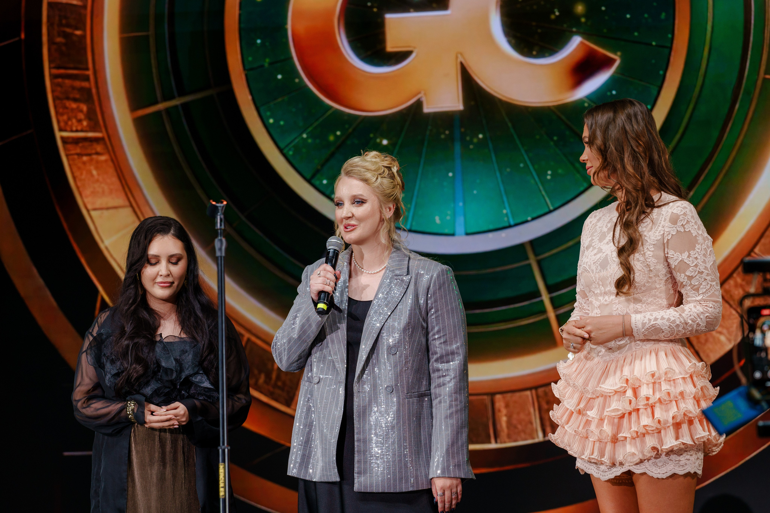 Фотограф репортажный на премию. Репортажный фотограф в Москве Саша Дружинина