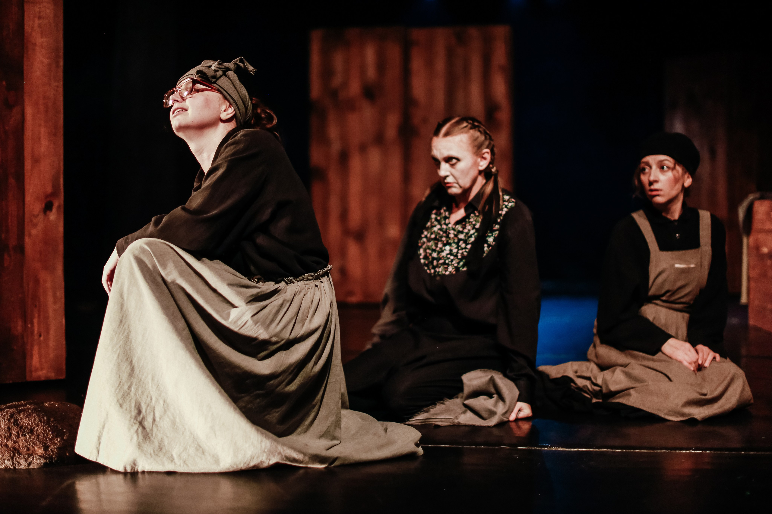 «Марьино поле». Молодежный театр Алтая. Режиссёр Ирина Астафьева. Фоторепортаж. Театральная фотосъёмка