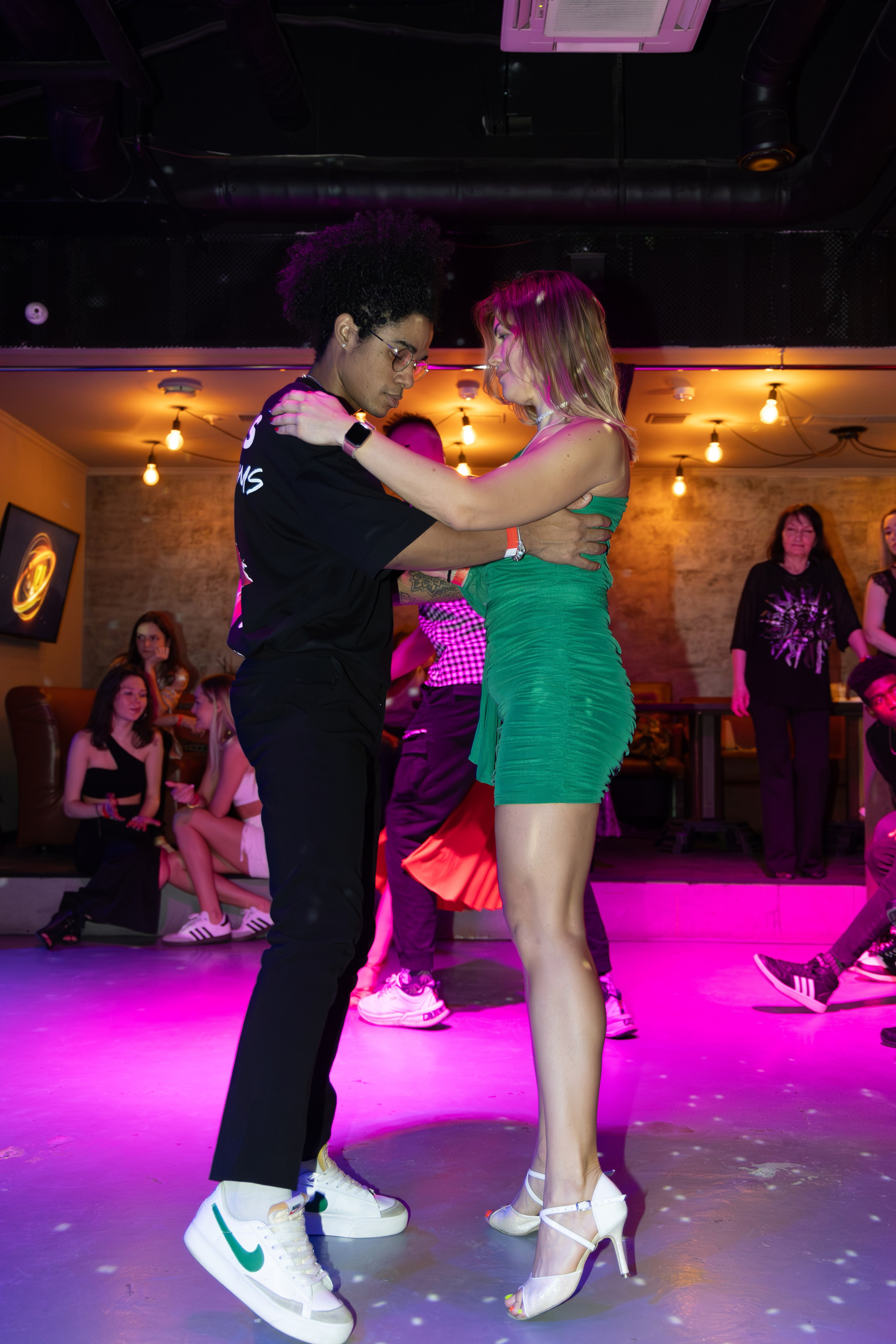 Клуб. Photomantis