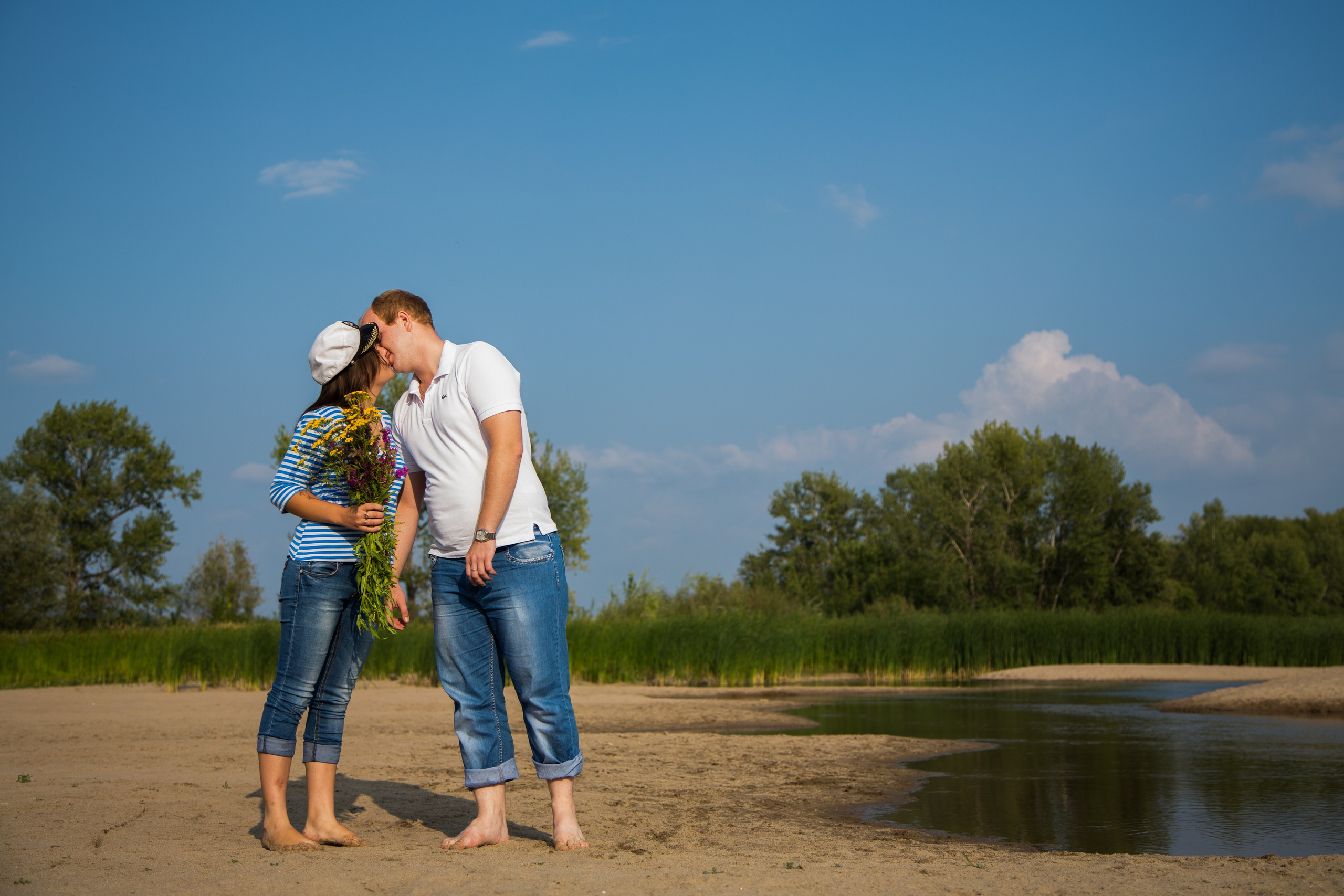 Фотосъемка Love Story на Волге. Свадебный фотограф, видеограф в Самаре, Самарской области. Видеосъемка