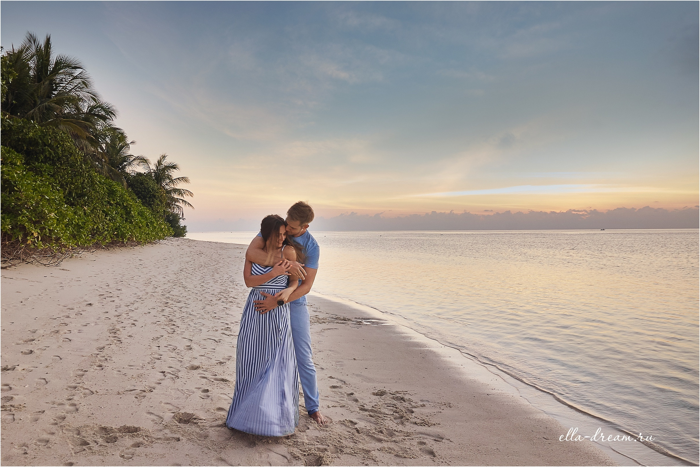 Фотосессия двух влюбленных на райских Мальдивских островах. Семейный и свадебный фотограф в Москве Пушкино Элеонора Янбухтина
