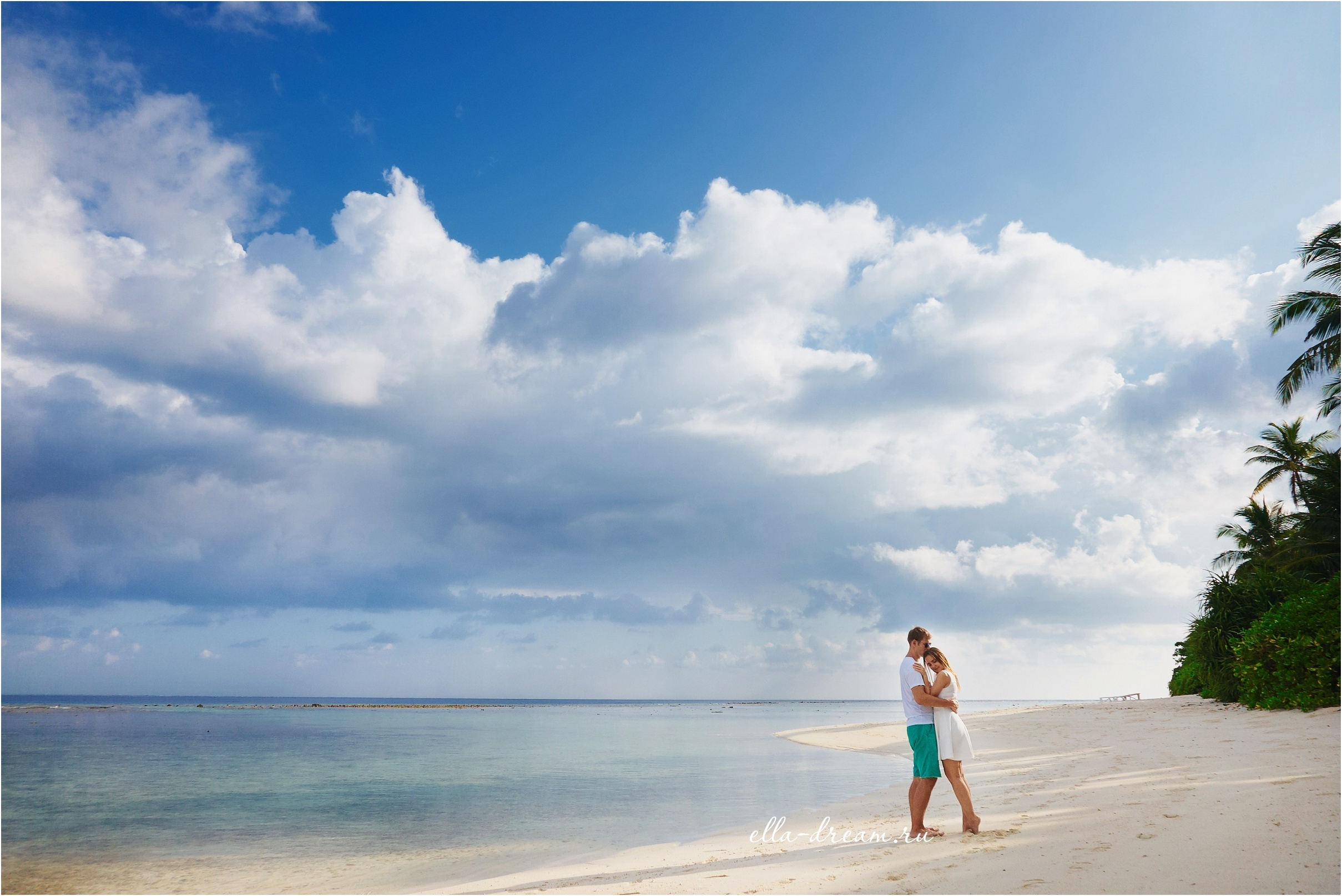 Фотосессия двух влюбленных на райских Мальдивских островах. Семейный и свадебный фотограф в Москве Пушкино Элеонора Янбухтина
