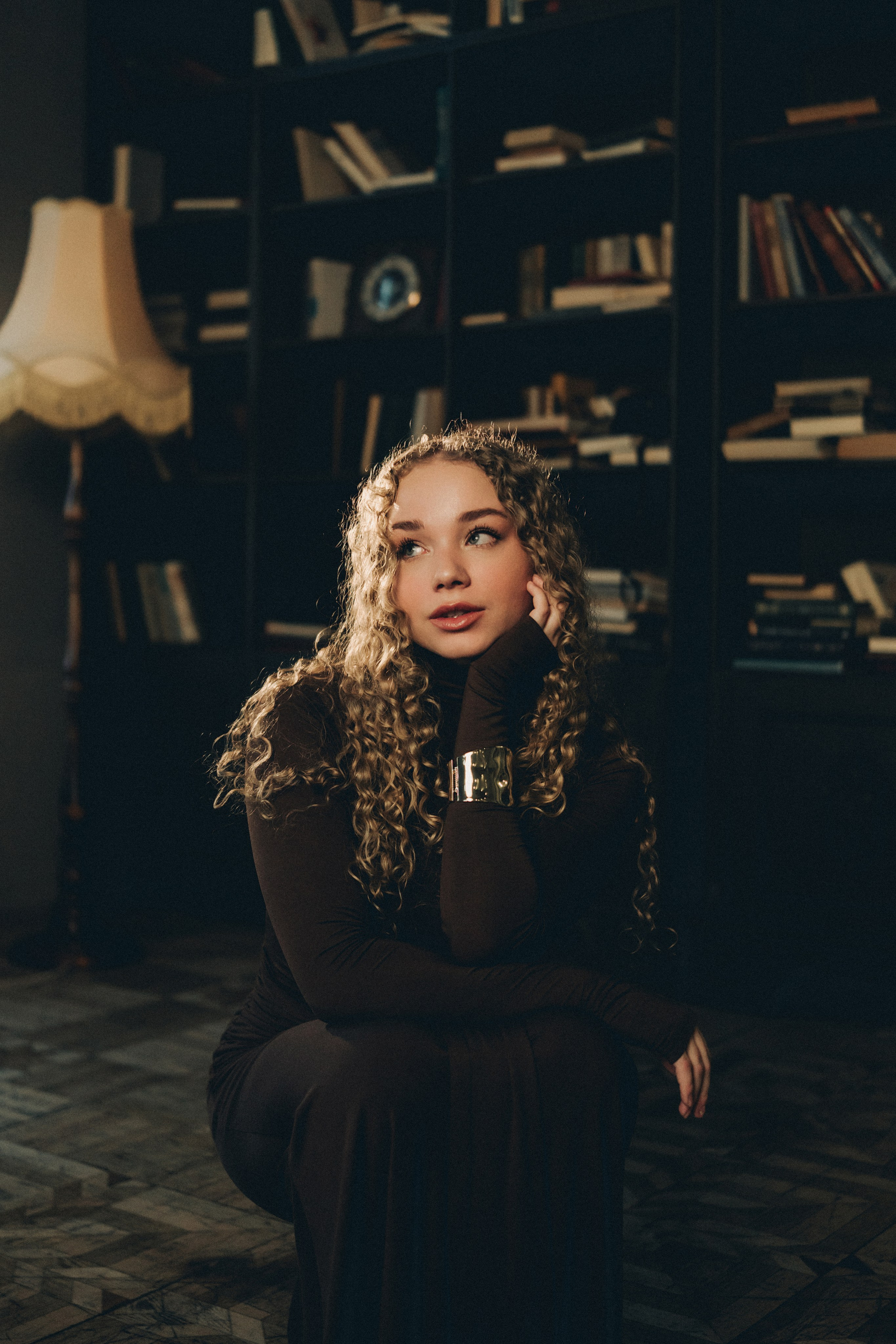 Леся | фотосессия в старинном особняке. Портретный фотограф Москва