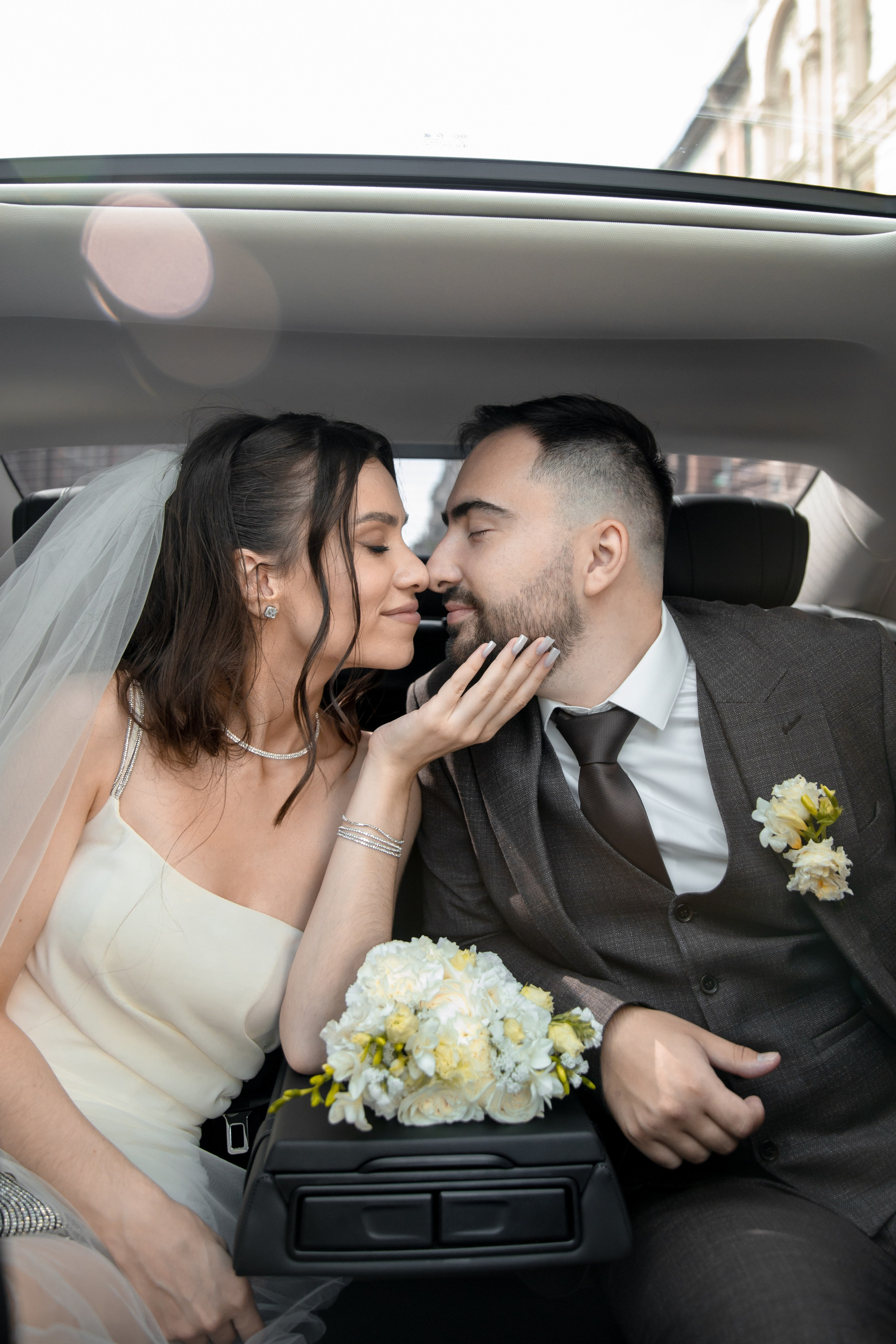 Анна и Александр / Прогулка + ЗАГС. Свадебный и семейный фотограф в Москве Диана Левченко