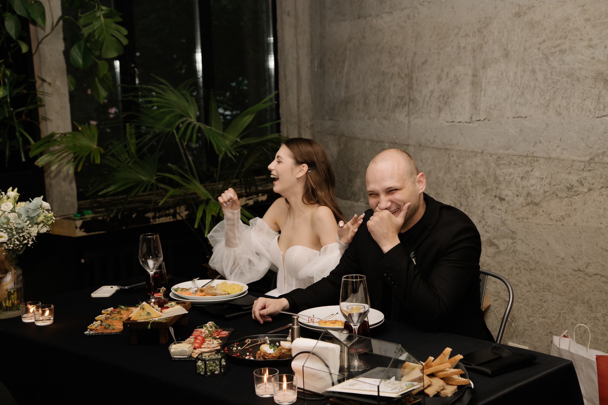 Цветочная локация. Свадебный фотограф Челябинск Полина Чеботарь