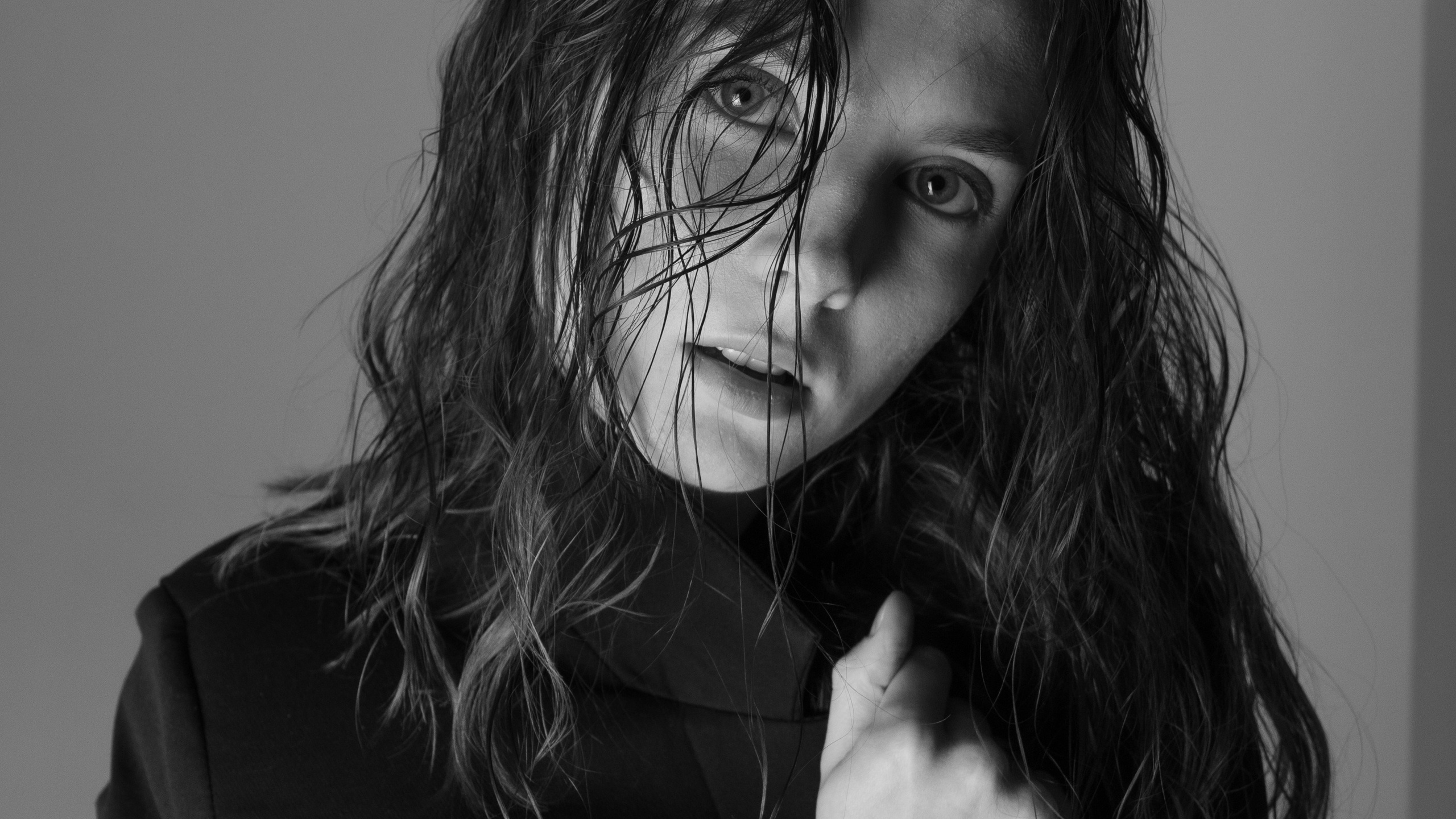 Портретный фотограф в Екатеринбурге Антон Осипов