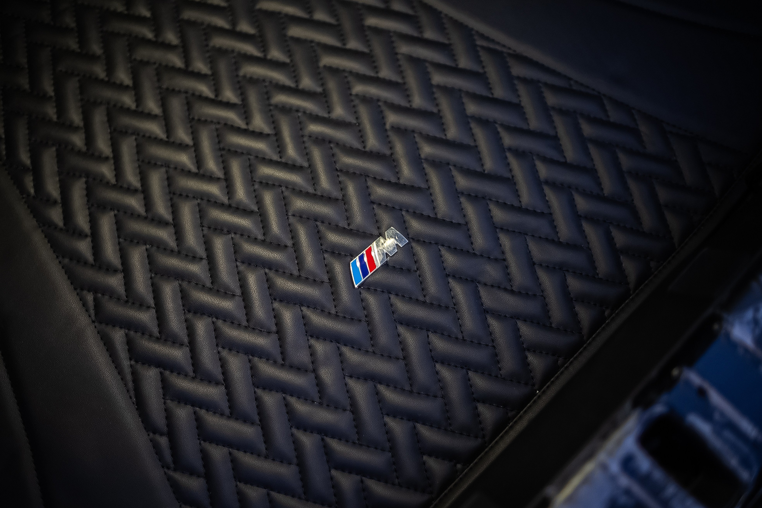 BMW 760Li. Фотограф в Новосибирске Владислав Унтерберг