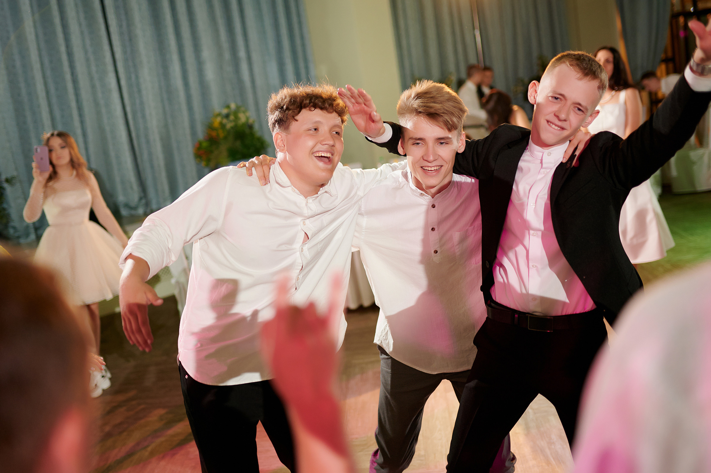 Выпускной ресторан Пастернак. Свадебный фотограф в Ростовe-на-Дону Анастасия Прутова