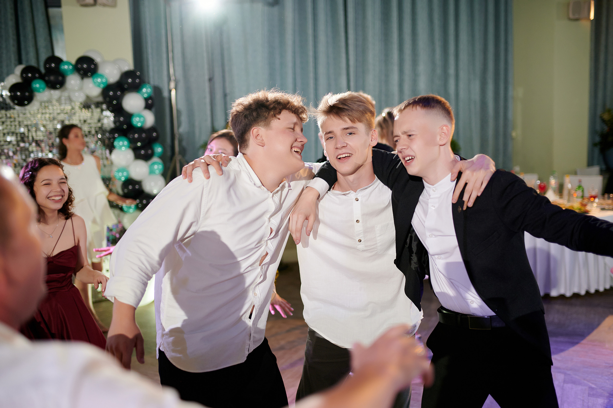 Выпускной ресторан Пастернак. Свадебный фотограф в Ростовe-на-Дону Анастасия Прутова