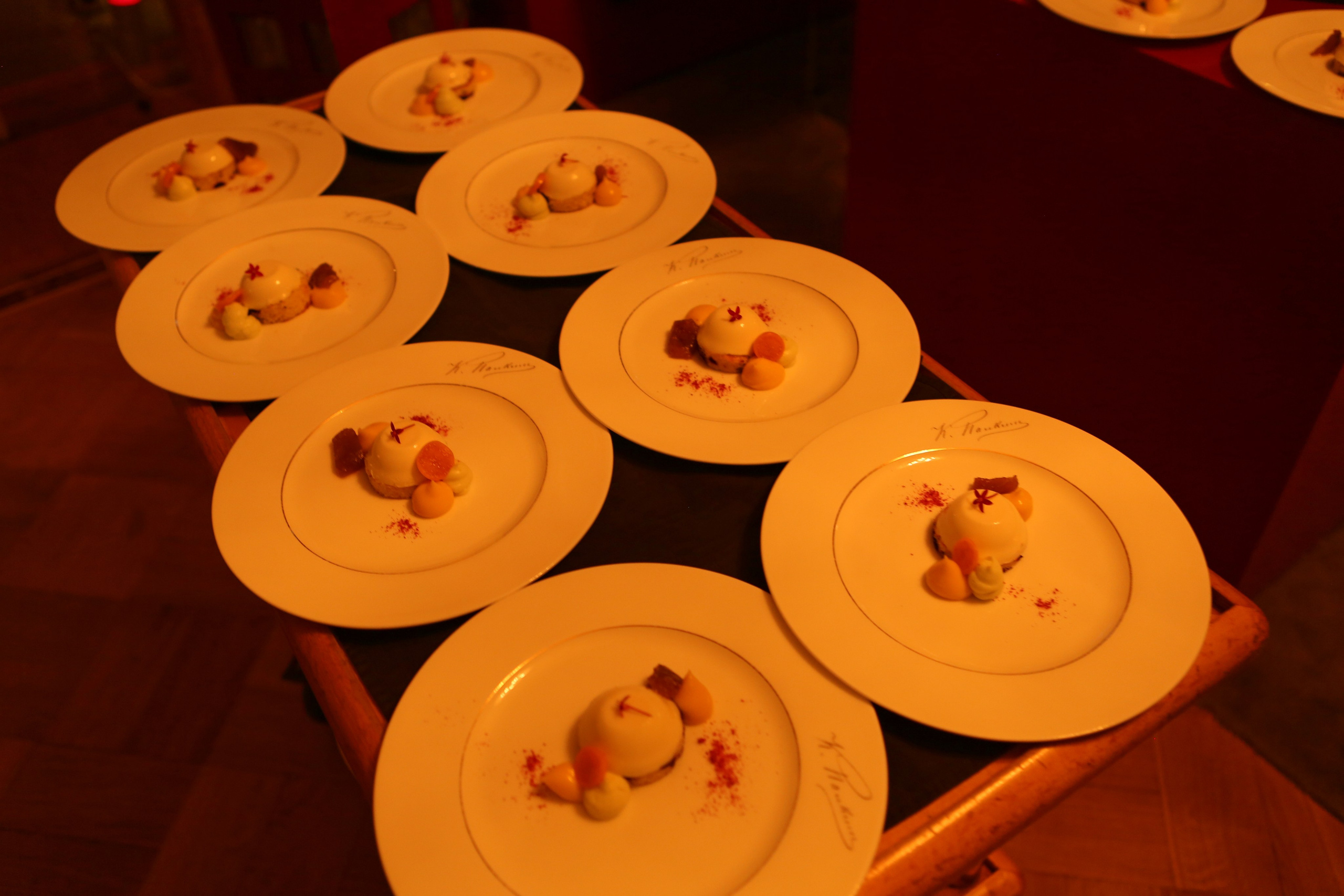 Evening on Nevsky Prospect Street at the Palkin Restaurant. Фотограф в Санкт-Петербурге Владимир Тихомиров