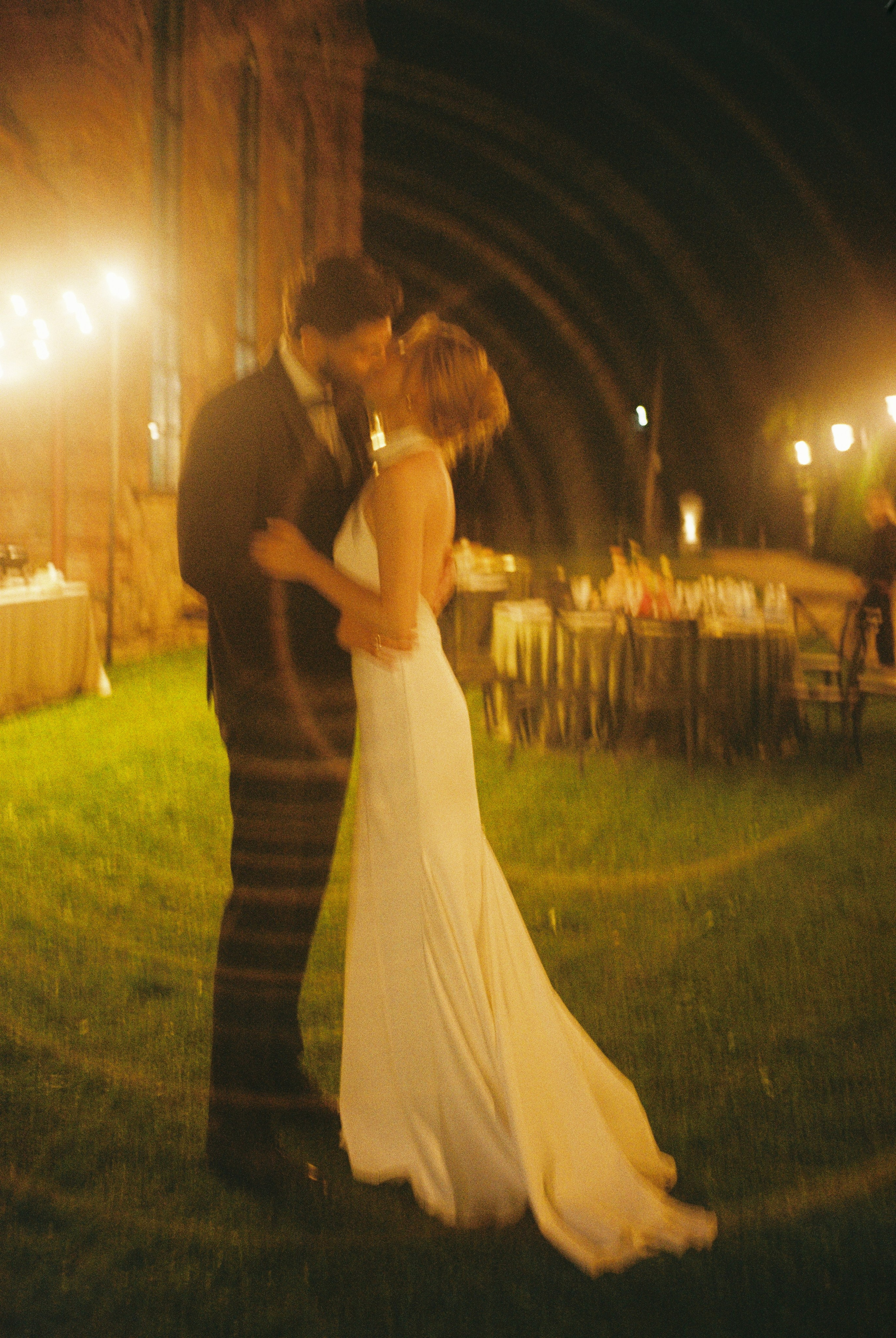 Anna & Alex film/digital Dwor Staiki. Свадебный фотограф Кристина Винокурова