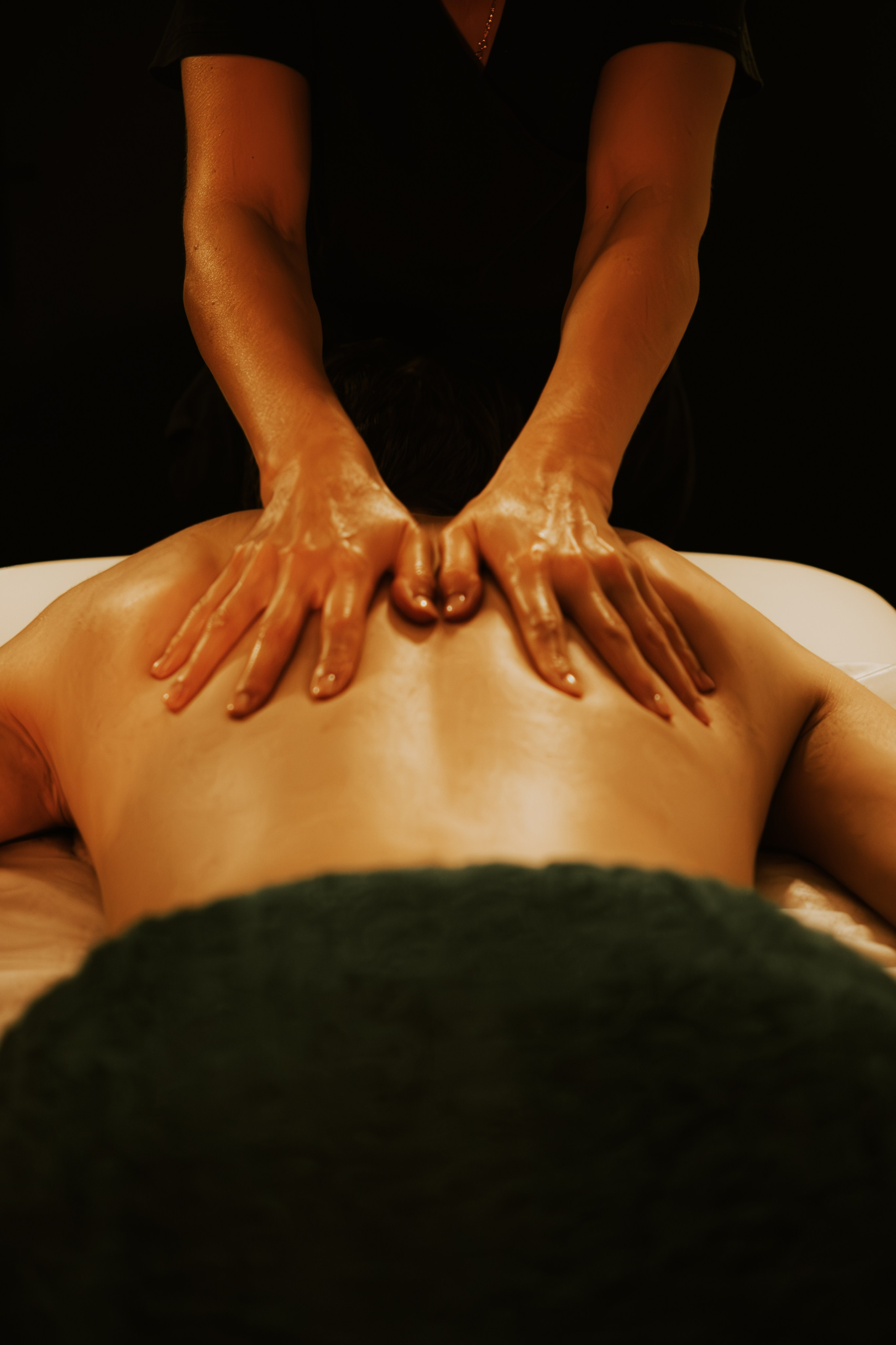 Контент-съемка Массажная студия «White Lotus». Коммерческий и Портретный Фотограф Симферополь Крым Максим Махо