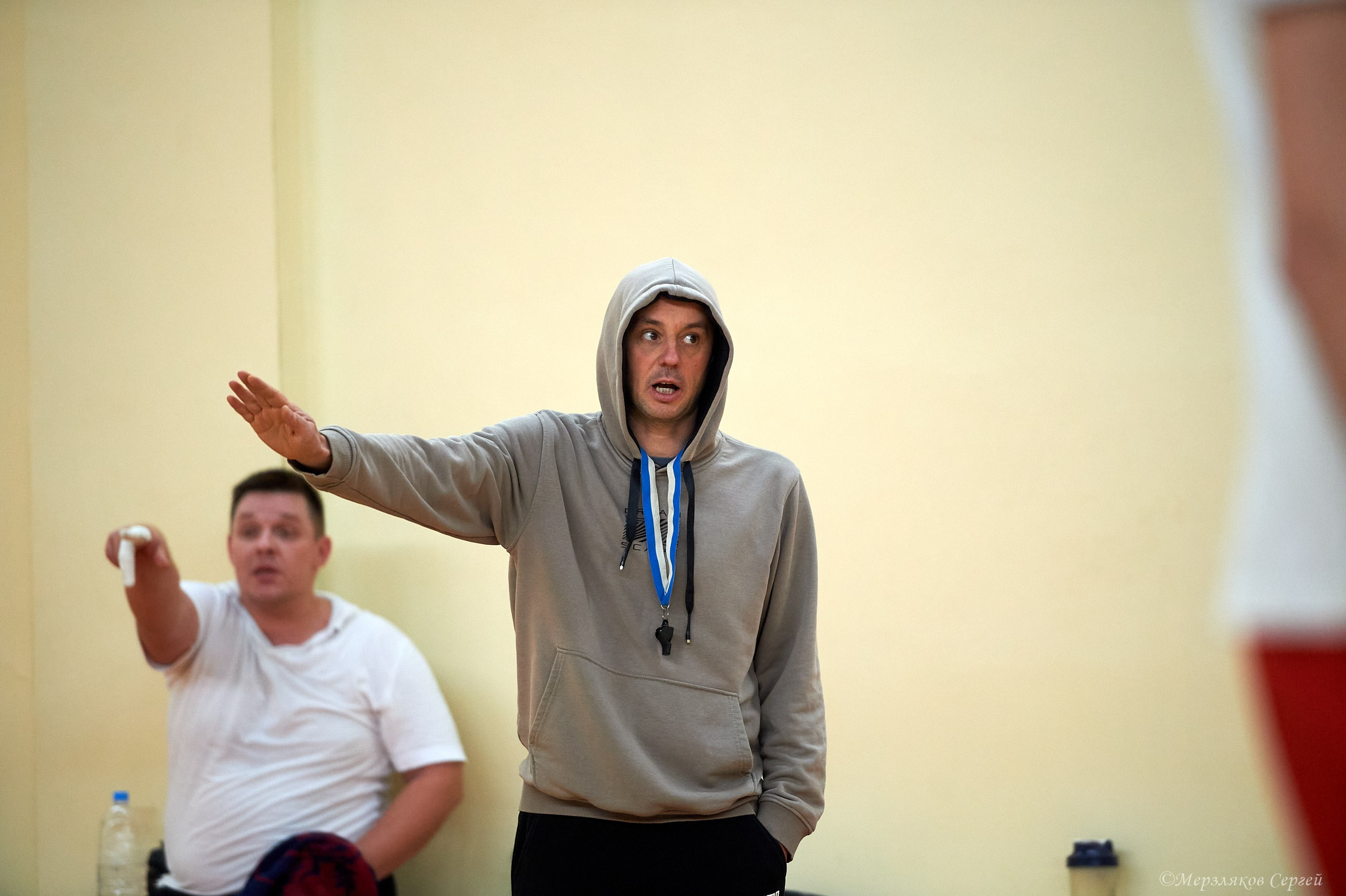 Новогодний турнир по волейболу. Ижевск. 15.12.2023. Спортивный репортажный фотограф в Ижевске Сергей Мерзляков