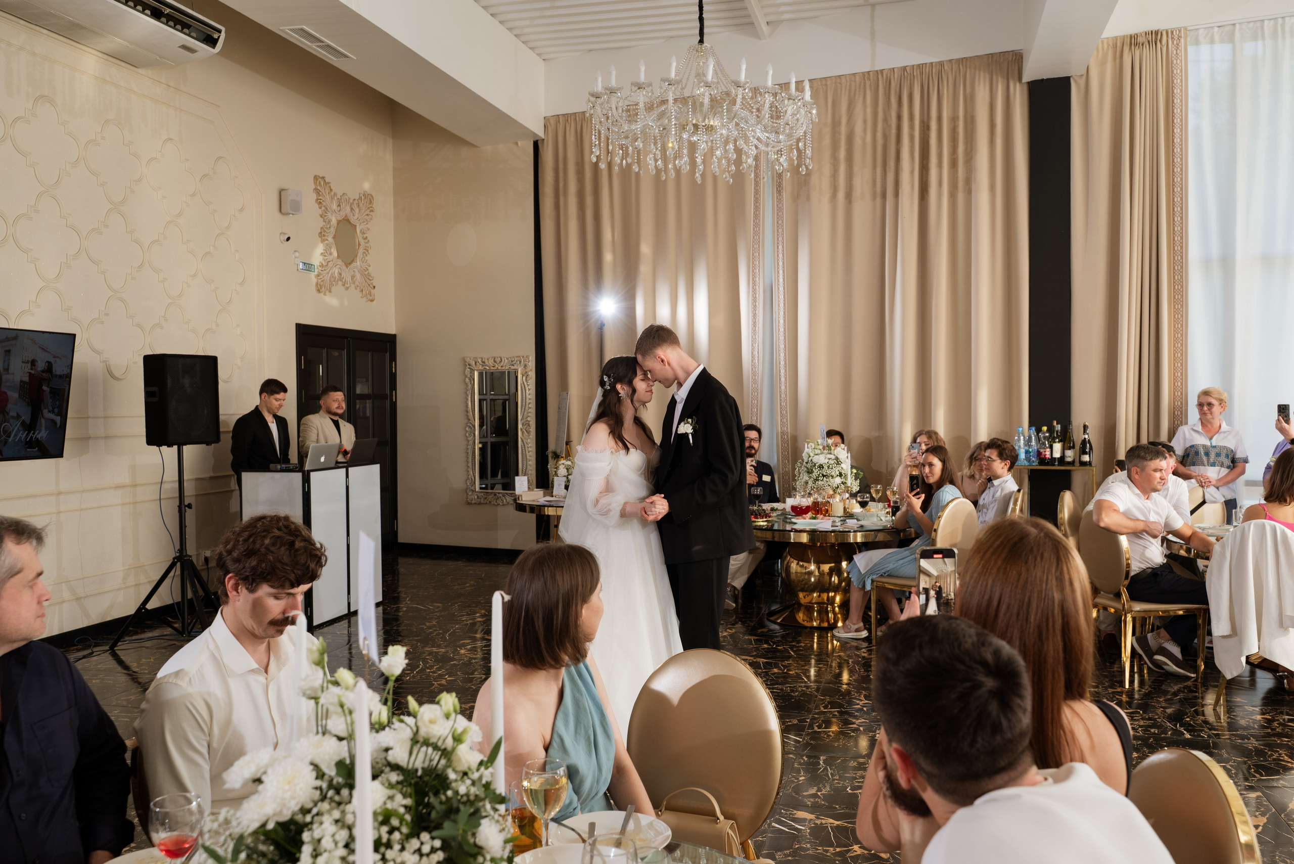 Вадим и Анна|12.07.25. Свадебный фотограф в Санкт-Петербурге Владислава Тюльпина
