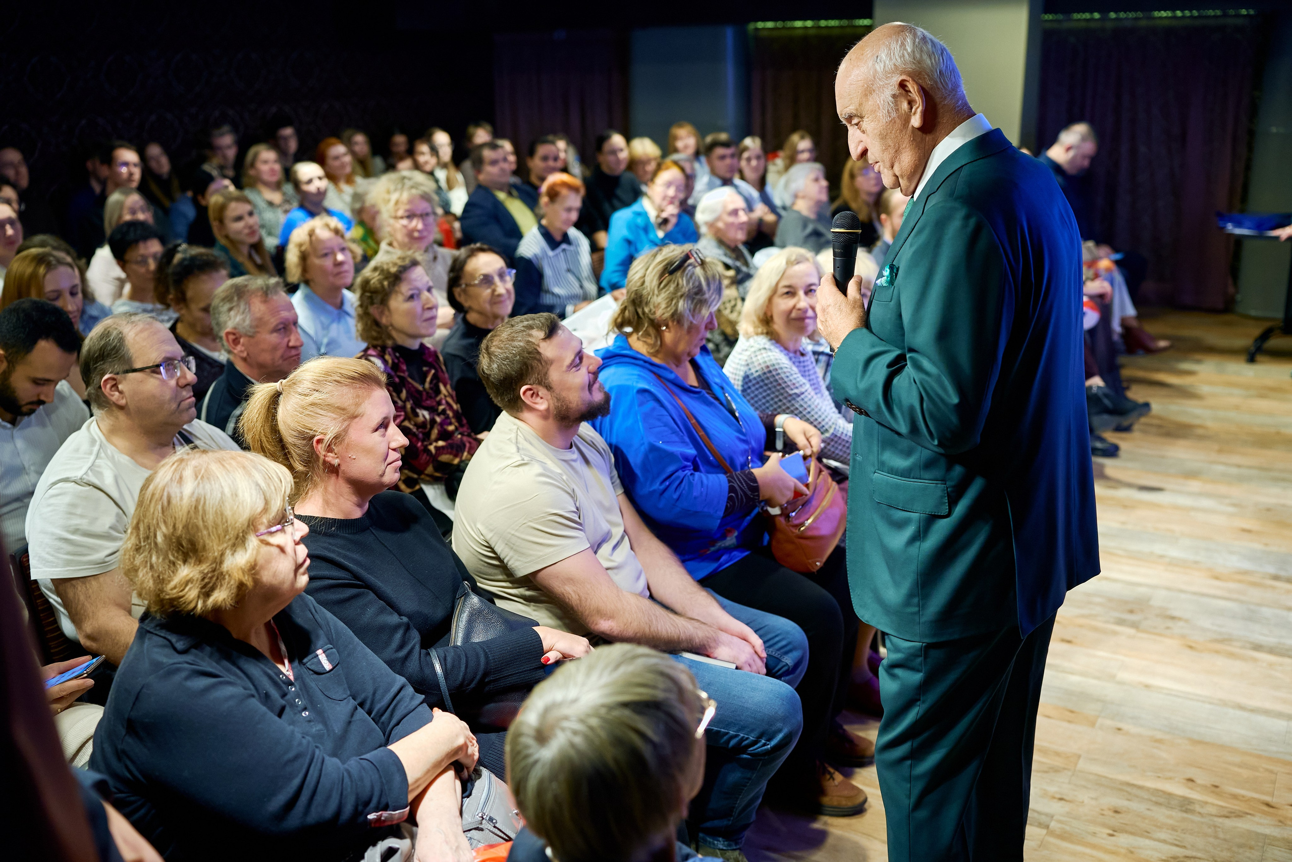 Медицинский форум СПБ 2025. Фотограф-видеограф в Санкт-Петербурге Владимир Нестеров