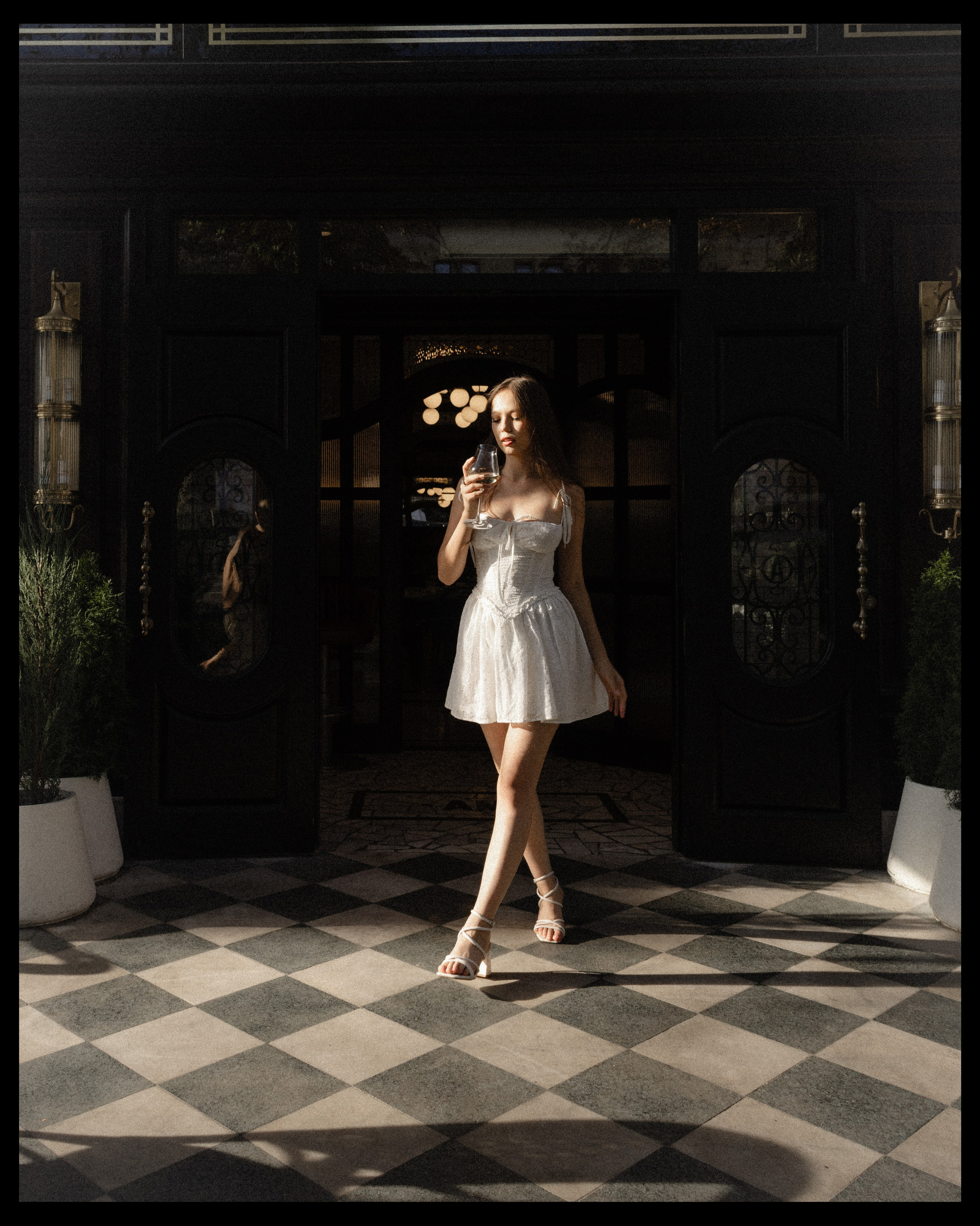 Во время бранча. Фотограф-ретушер