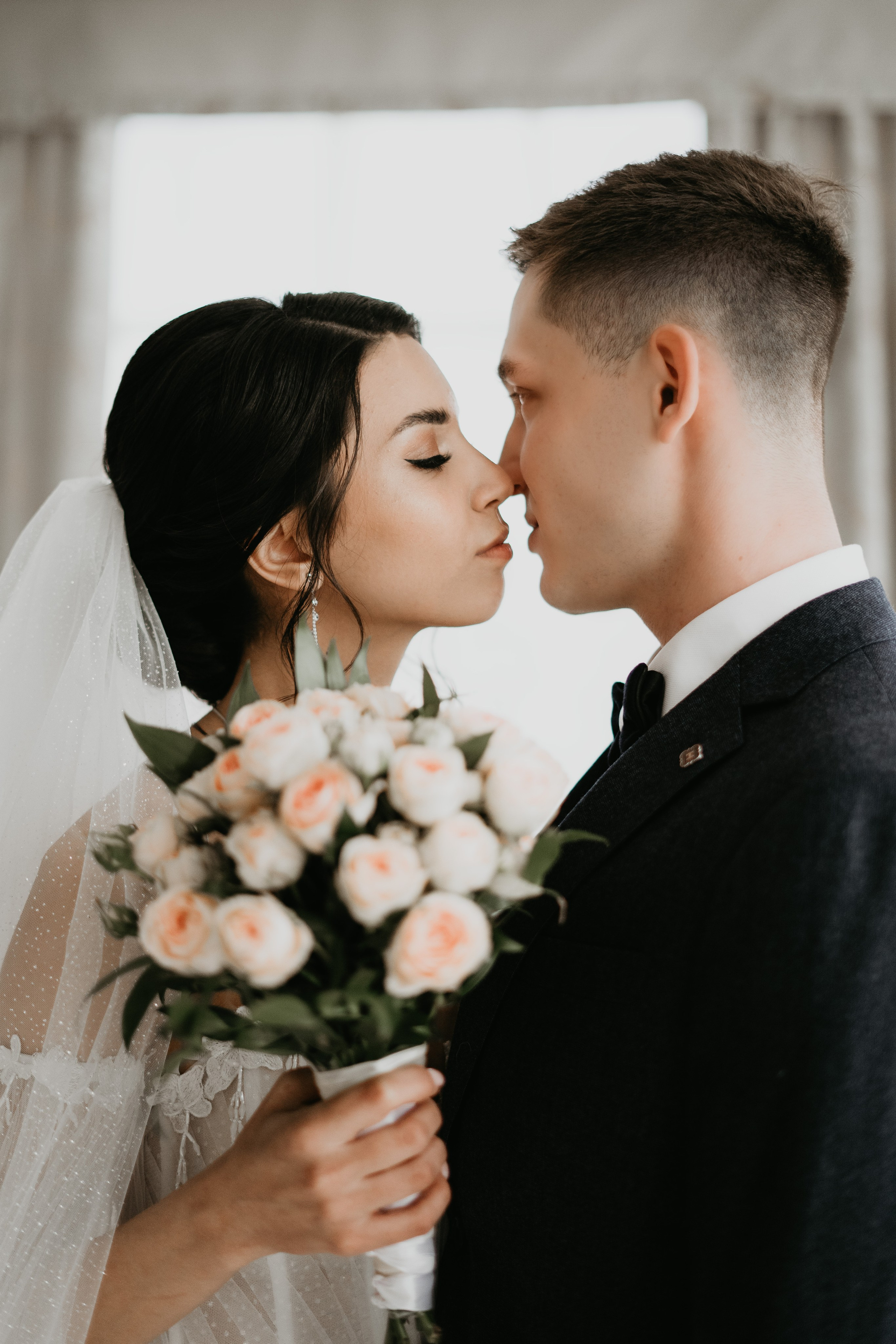 Молодая и влюбленная пара