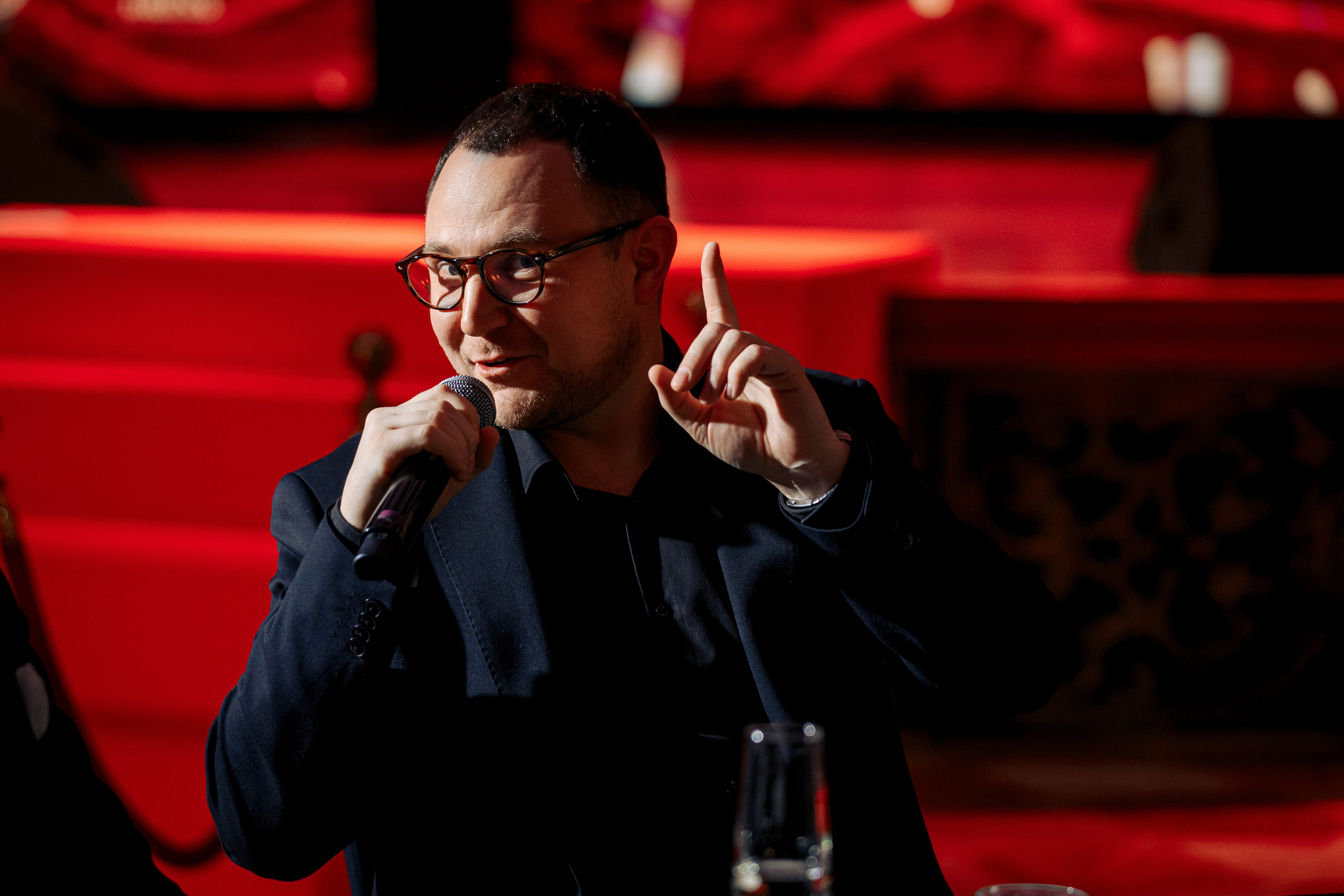 CASHFLOW 2025. Максим Комаров — Профессиональный фотограф