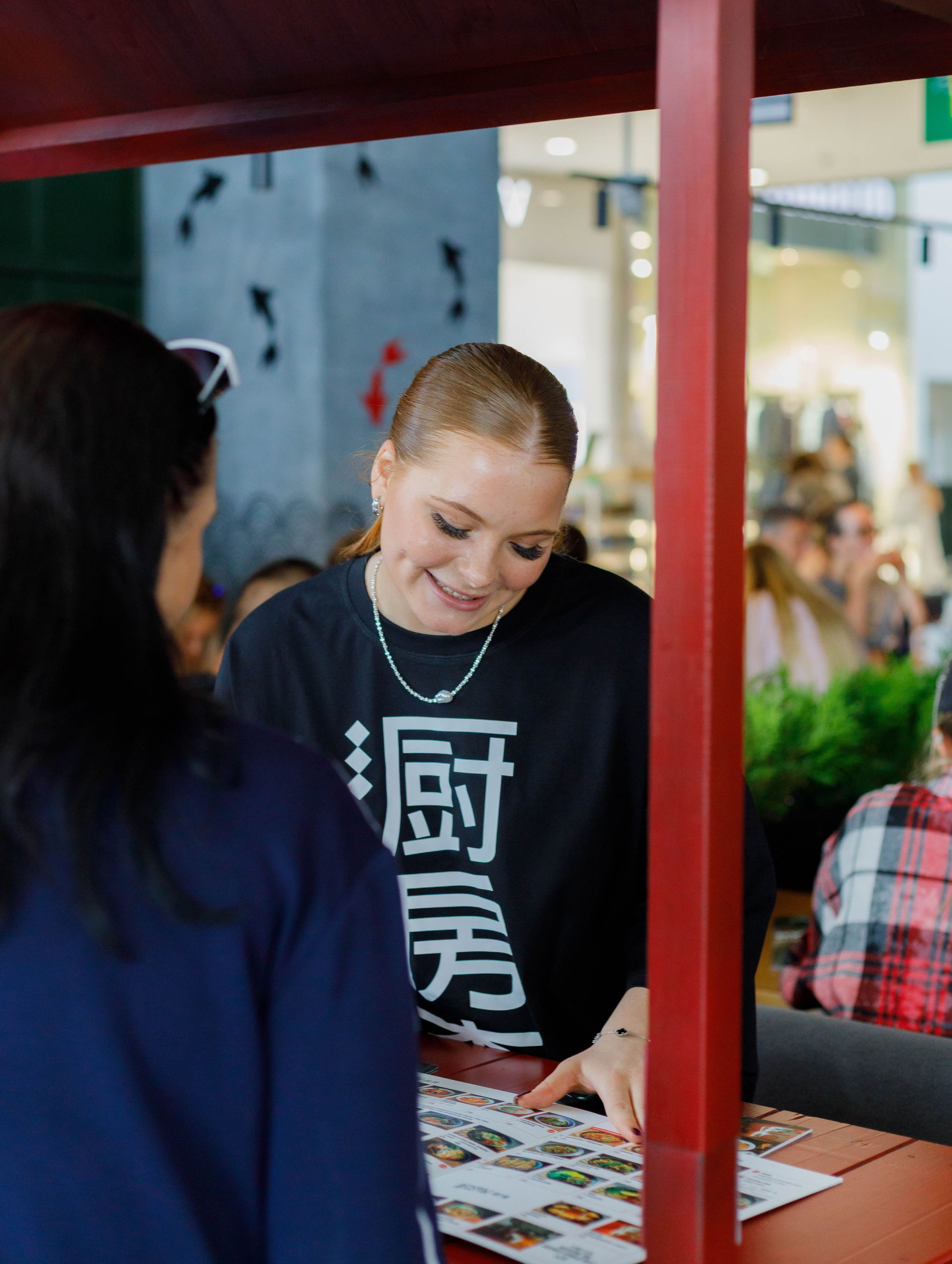 Кухня Ли. Открытие. Репортажный фотограф в Новосибирске Алена Помазунова
