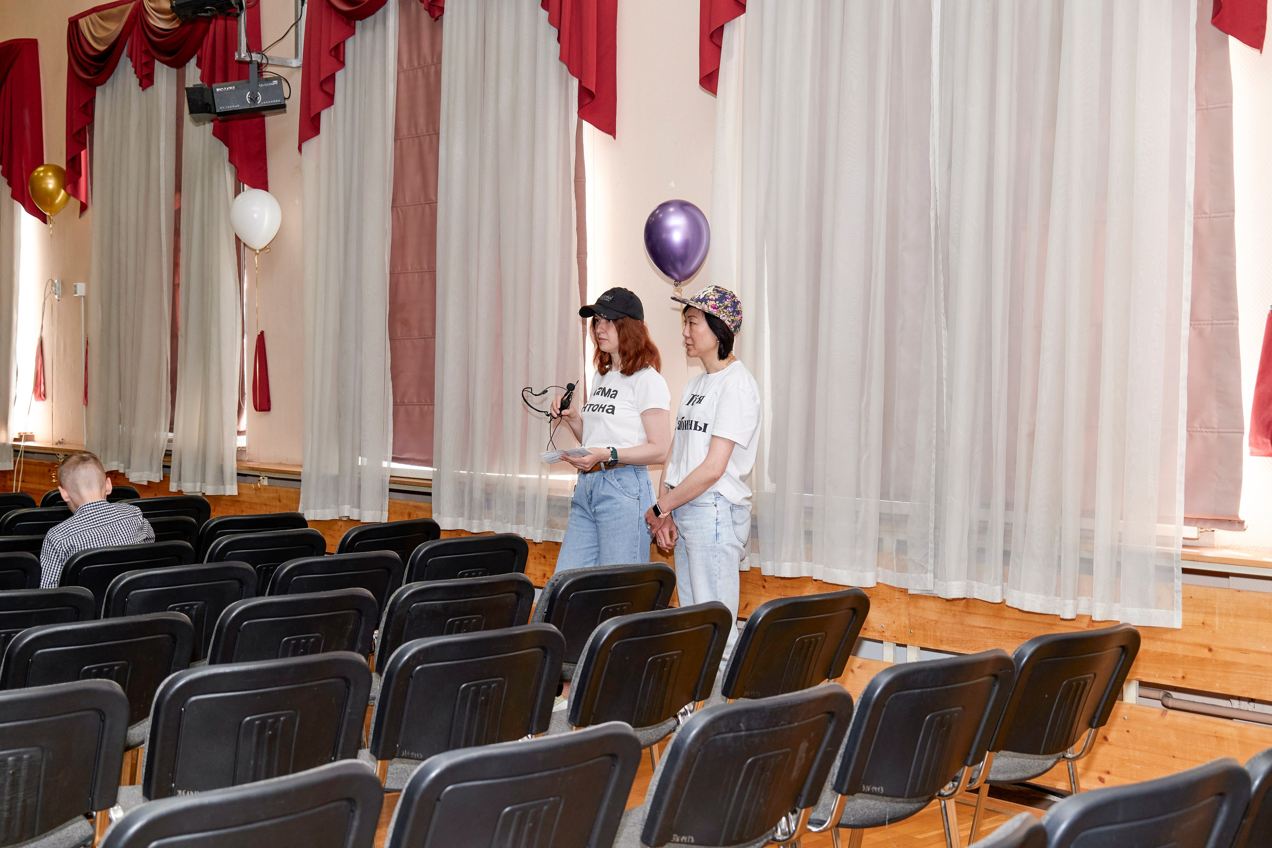 Последний звонок школа 1413. Детский и семейный фотограф г. Москва Оксана Катаджи