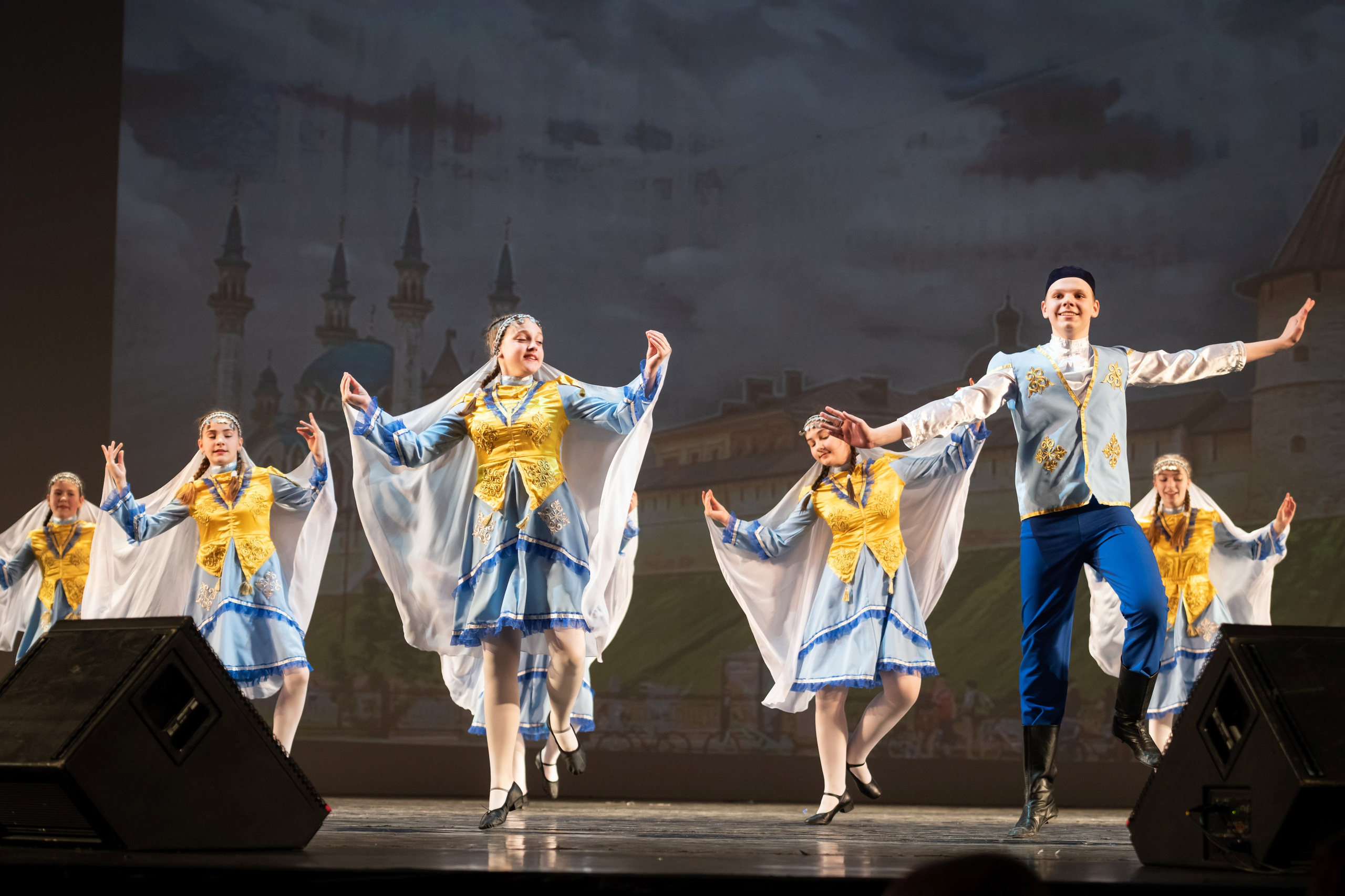 15 сентября, концерт БКЗ. Золотое яблочко