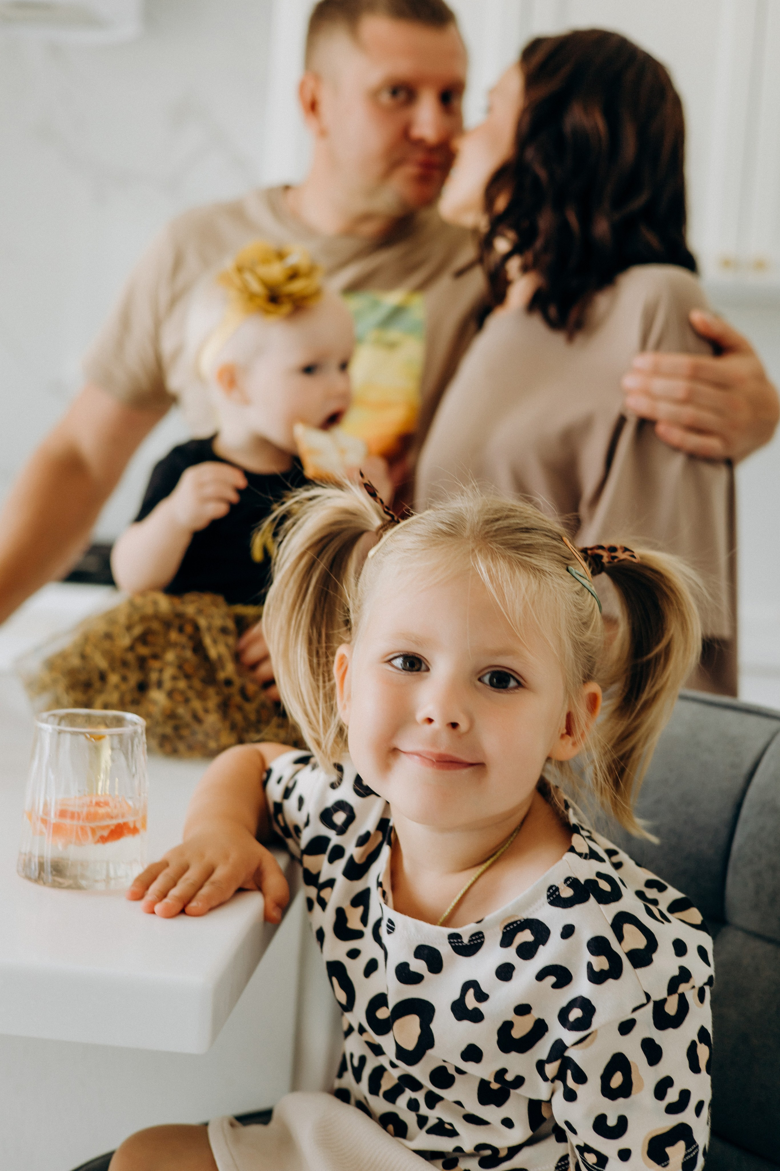 Праздничный завтрак в кругу семьи. Портретный и семейный фотограф в Воронеже Ксения Ремизова
