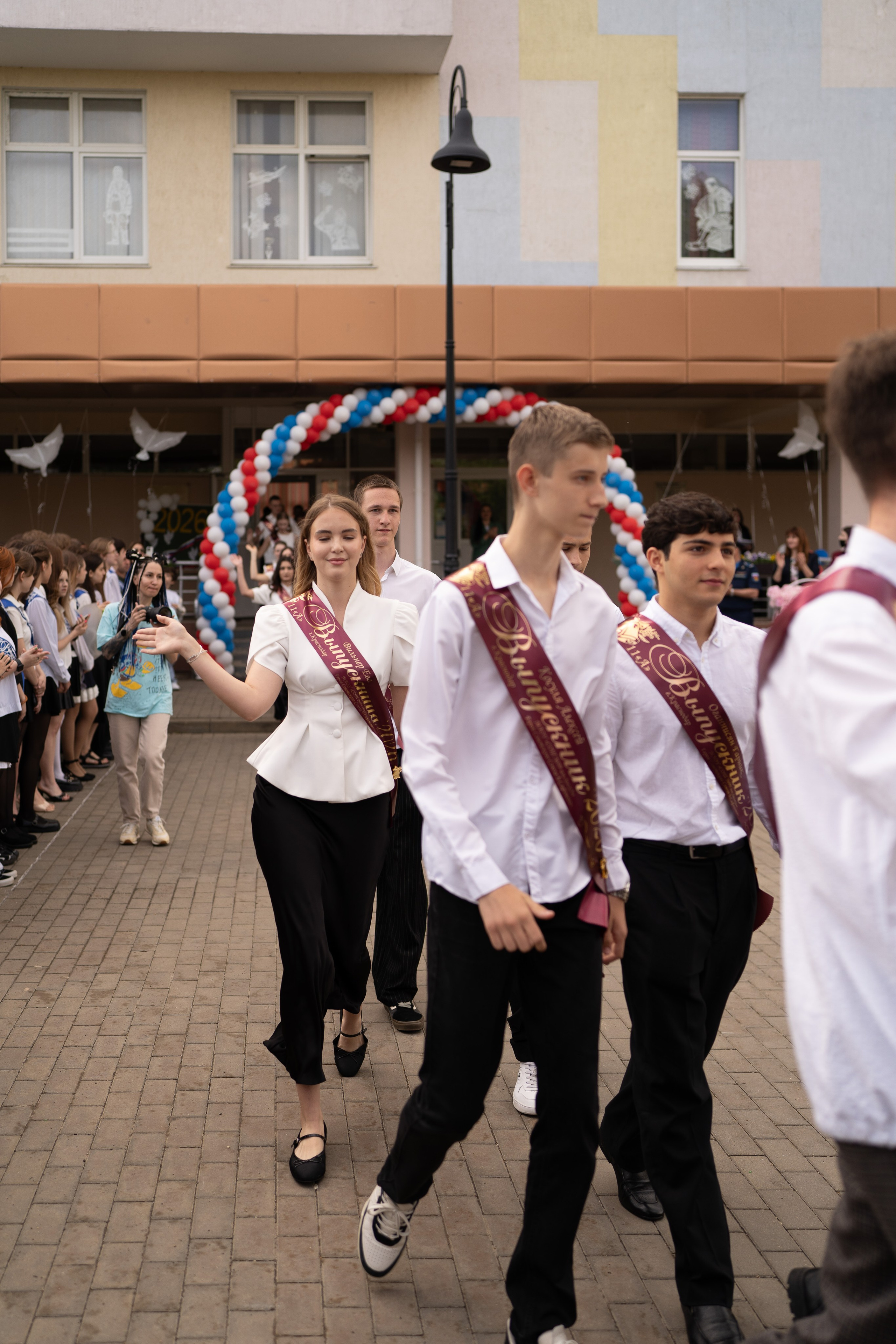 Последний звонок. Детский и семейный фотограф в городе Краснодар Надежда Ермак
