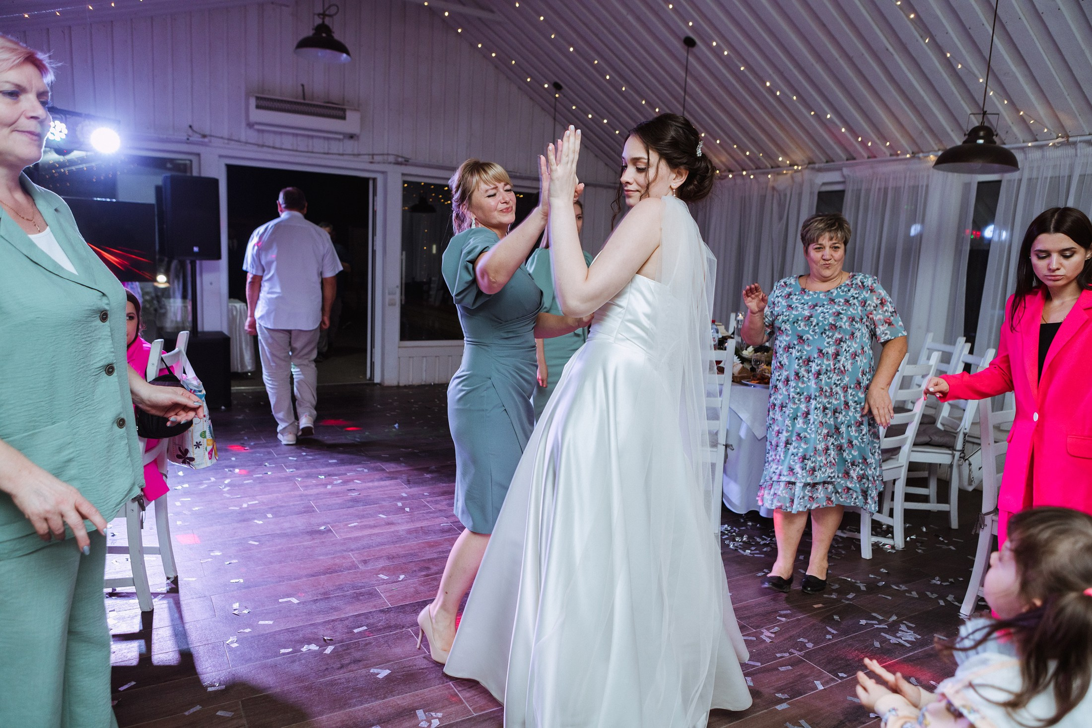 Николай и Анна. Фотографы в городе Волгограде — Людмила Агеева и Алексей Околелов