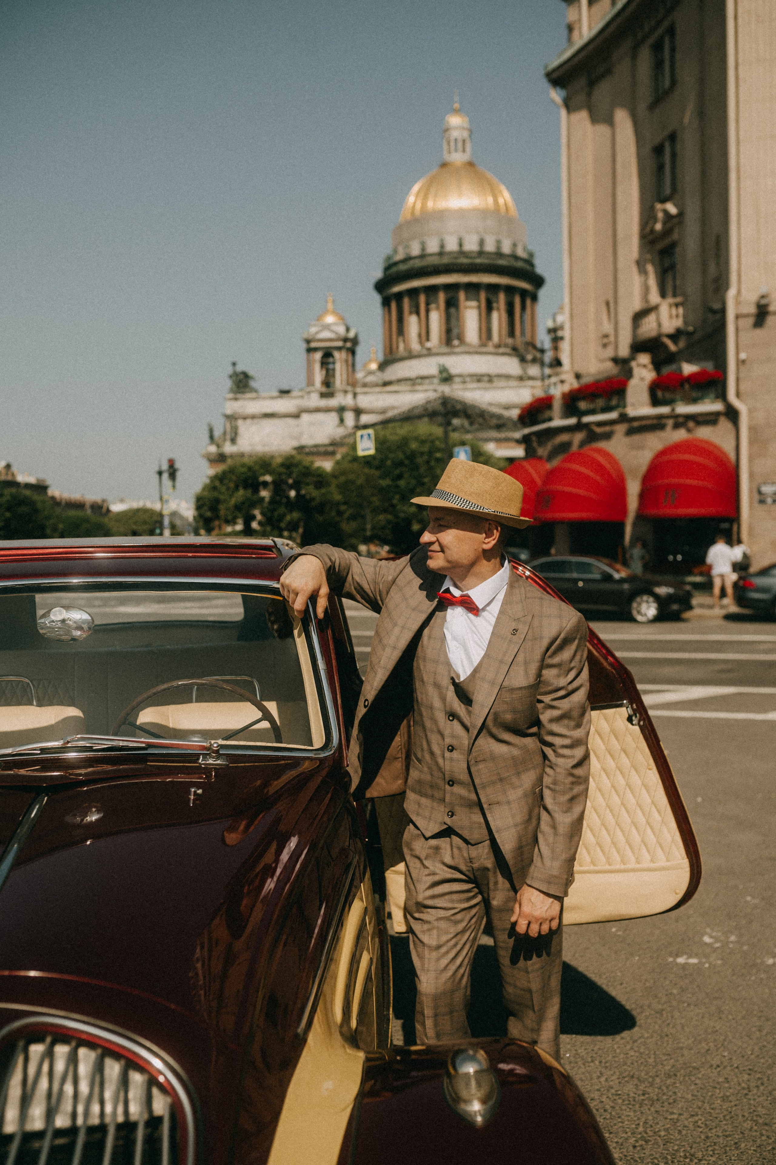 Любовь Ленинграде. Фотограф в Санкт Петербурге Лара Великова