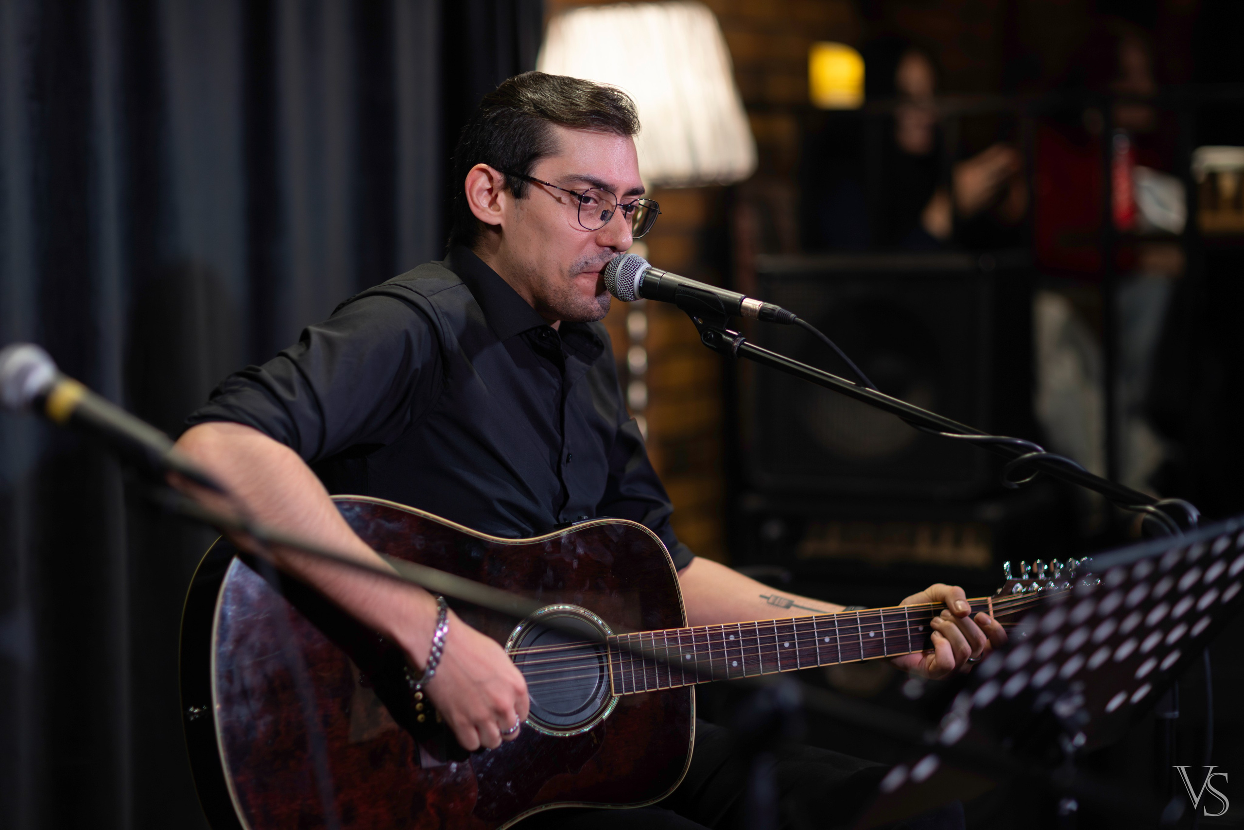 Квартирник Руслана Багирова. Фотограф Виктор Степанов