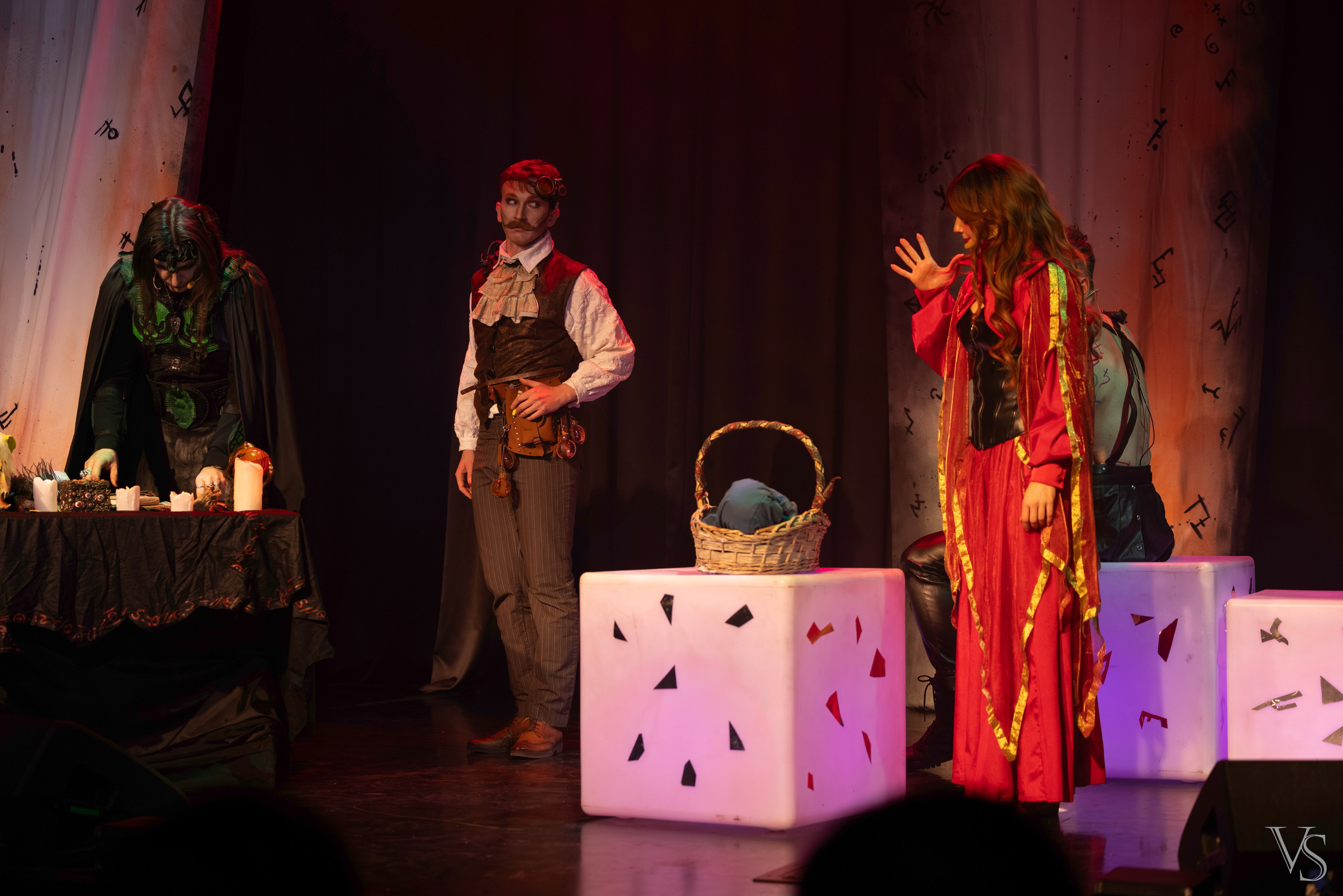 Книга стихий 25.01. Фотограф Виктор Степанов