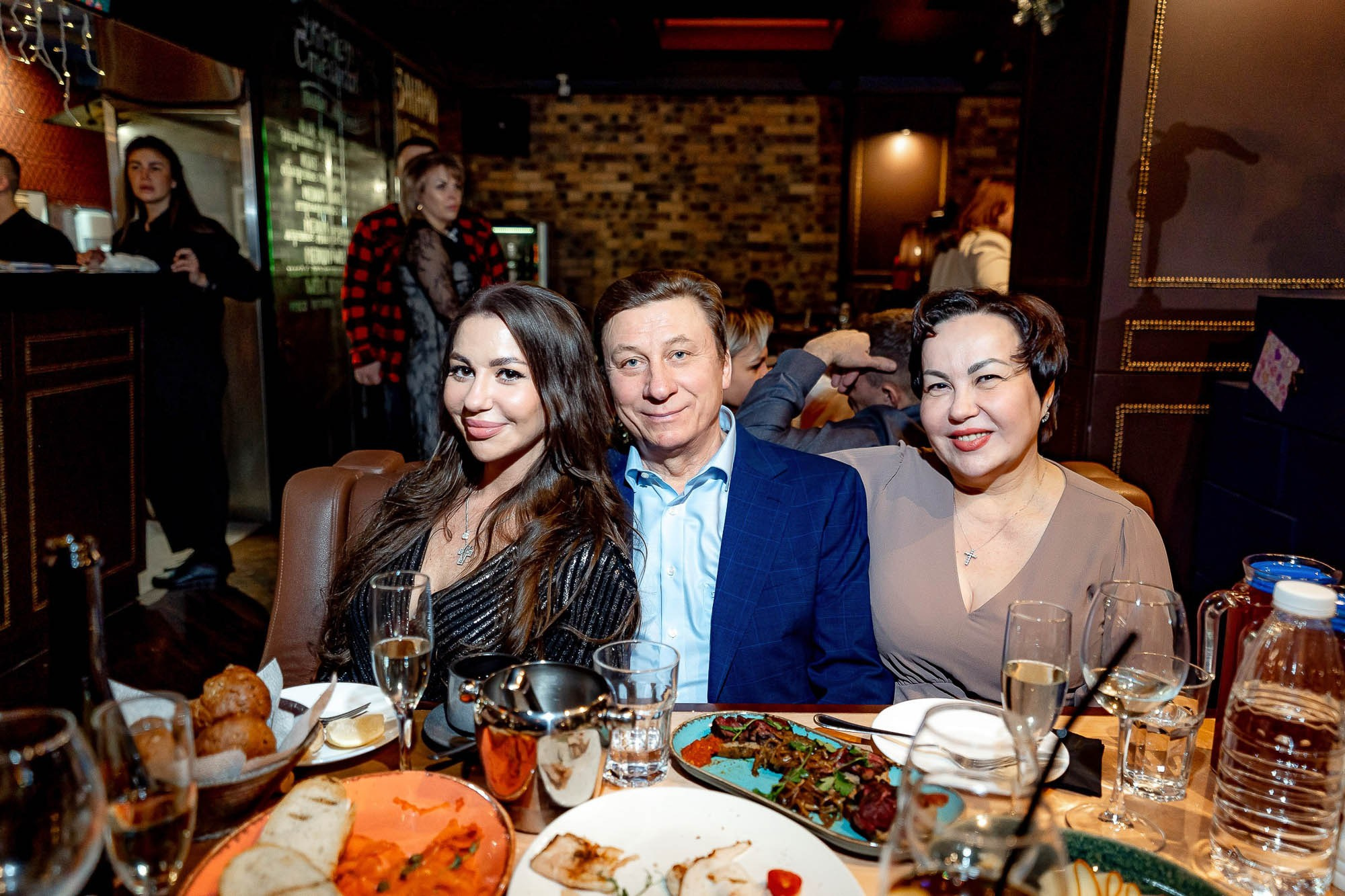 Новый год 2024 в Peoples. Сергей Кошкин. Репортажная и ивент-фотография в Сургуте