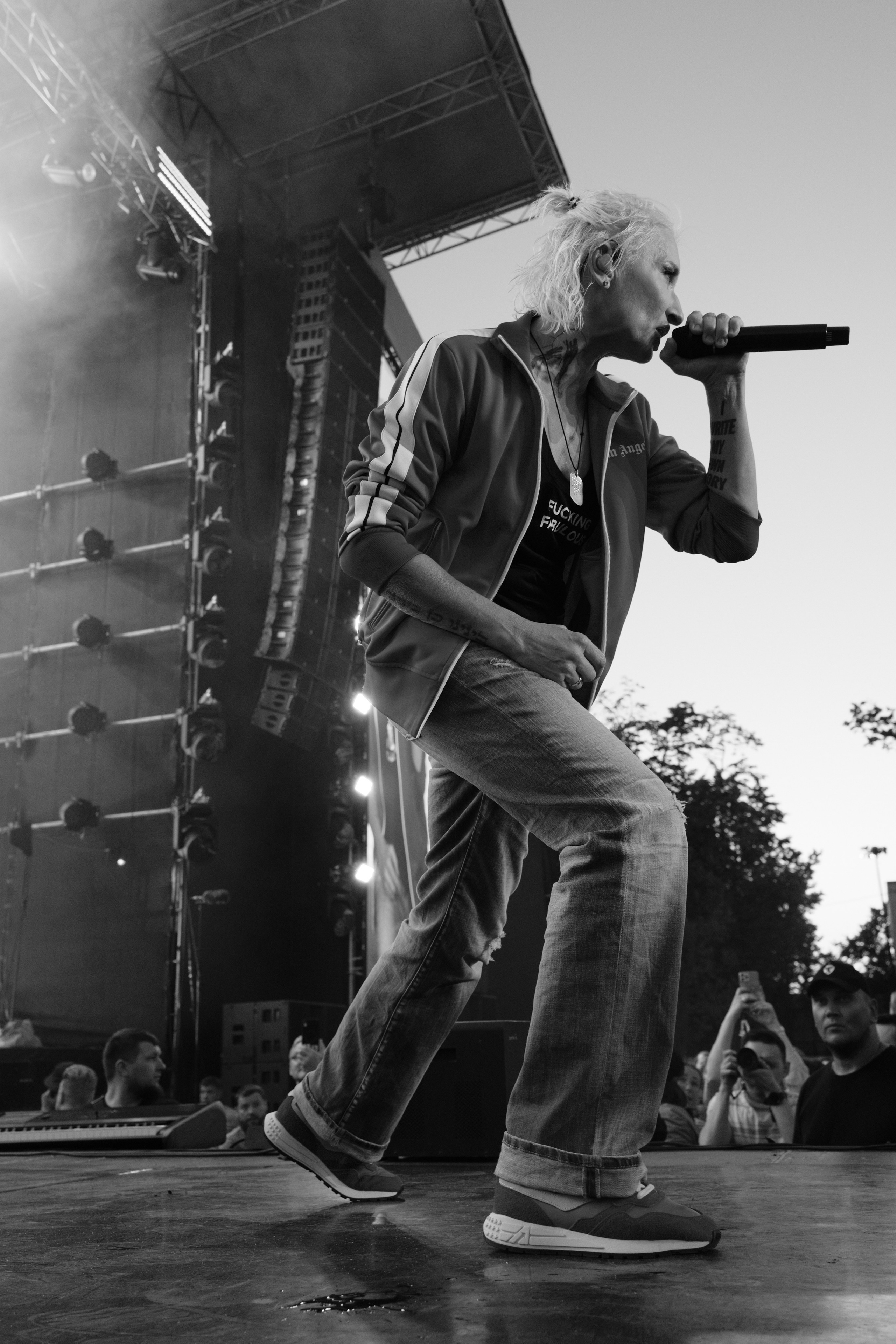 Диана Арбенина (группа «Ночные снайперы») — Москва, МТС Live Лето 2024. RedGeek - блогер и стручњак за образовање и ИТ Кирил Ситнов