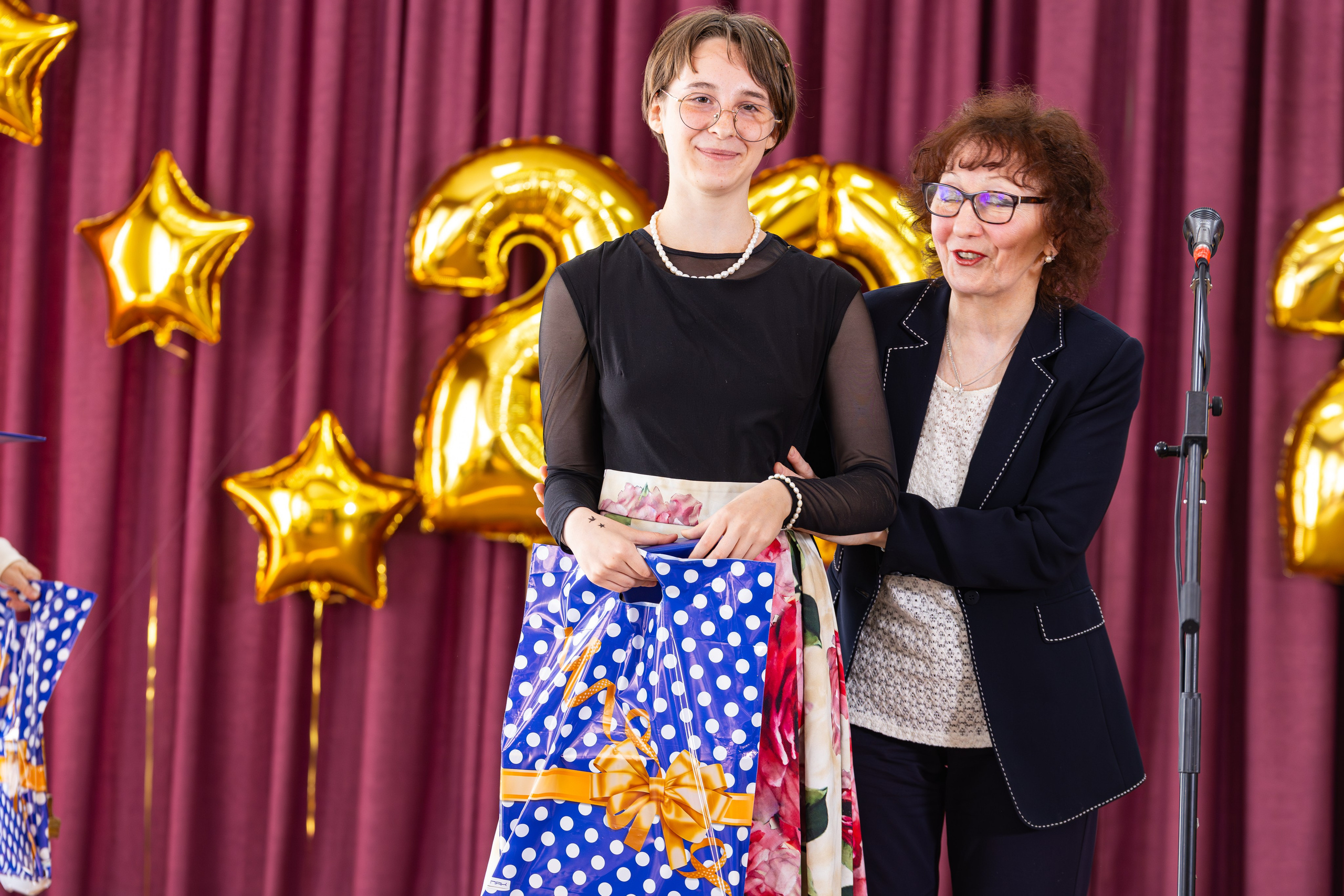 Выпускной музыкальная школа № 8. Фотограф Александр Поздняков  Новосибирск