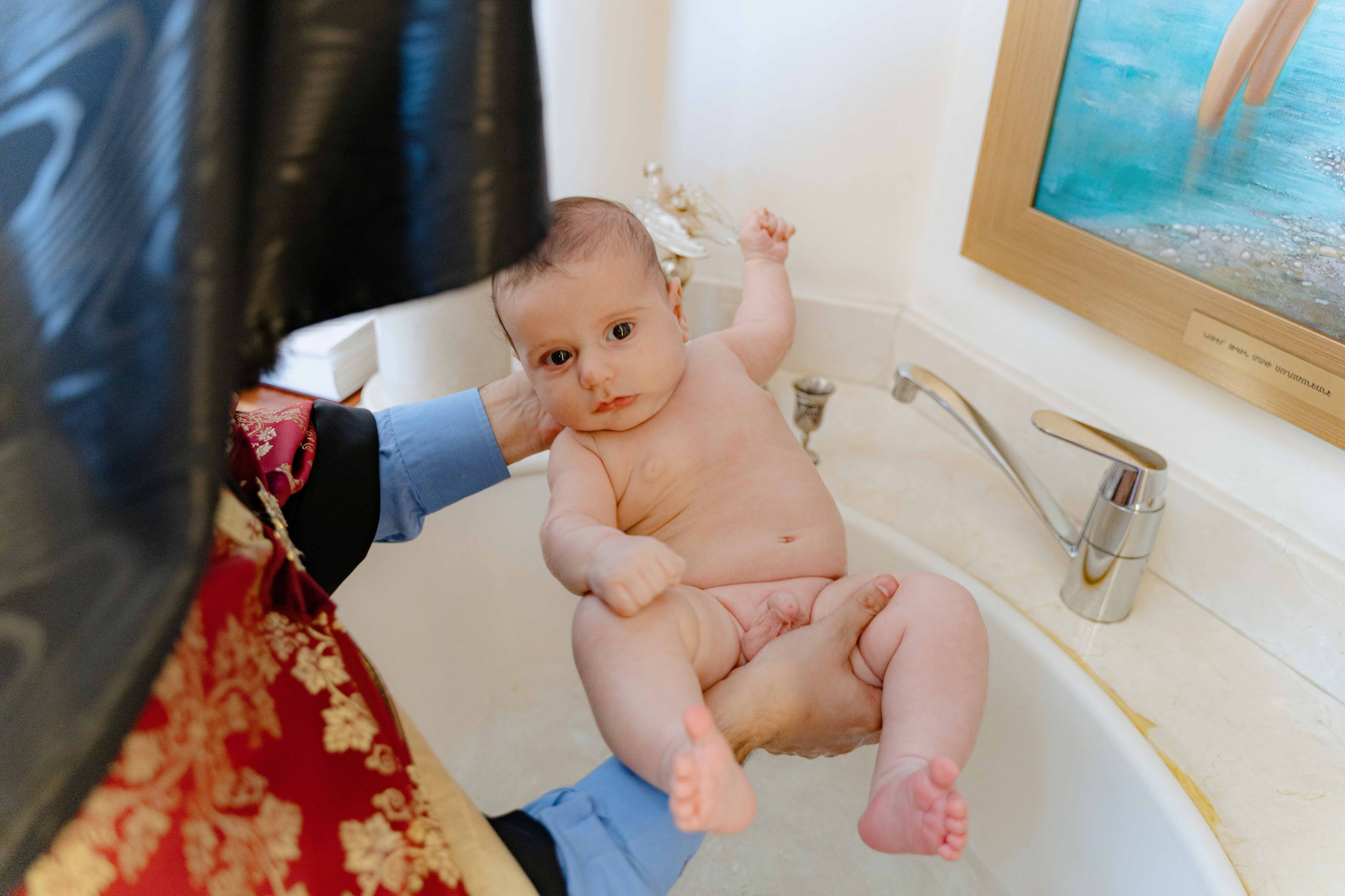 Крещение в армянской церви • Абу Даби. Фотограф и видеограф в Москве и Абу Даби Мария Кулагина