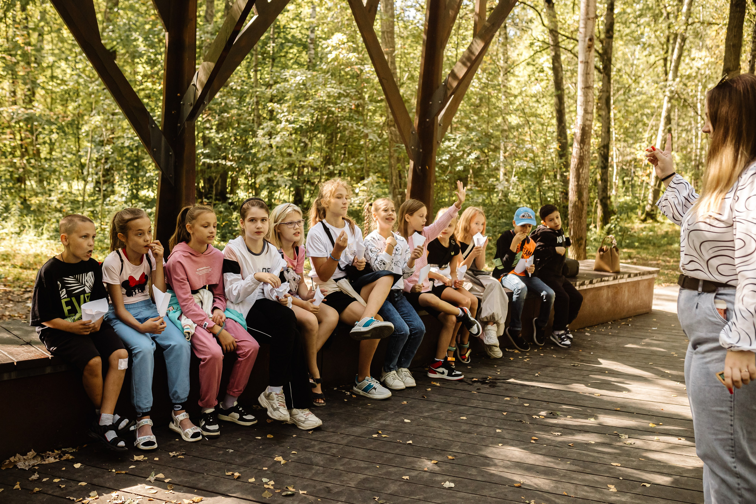 Репортаж школьной прогулки в парке. Семейный и женский фотограф в Москве Надежда Воробьева